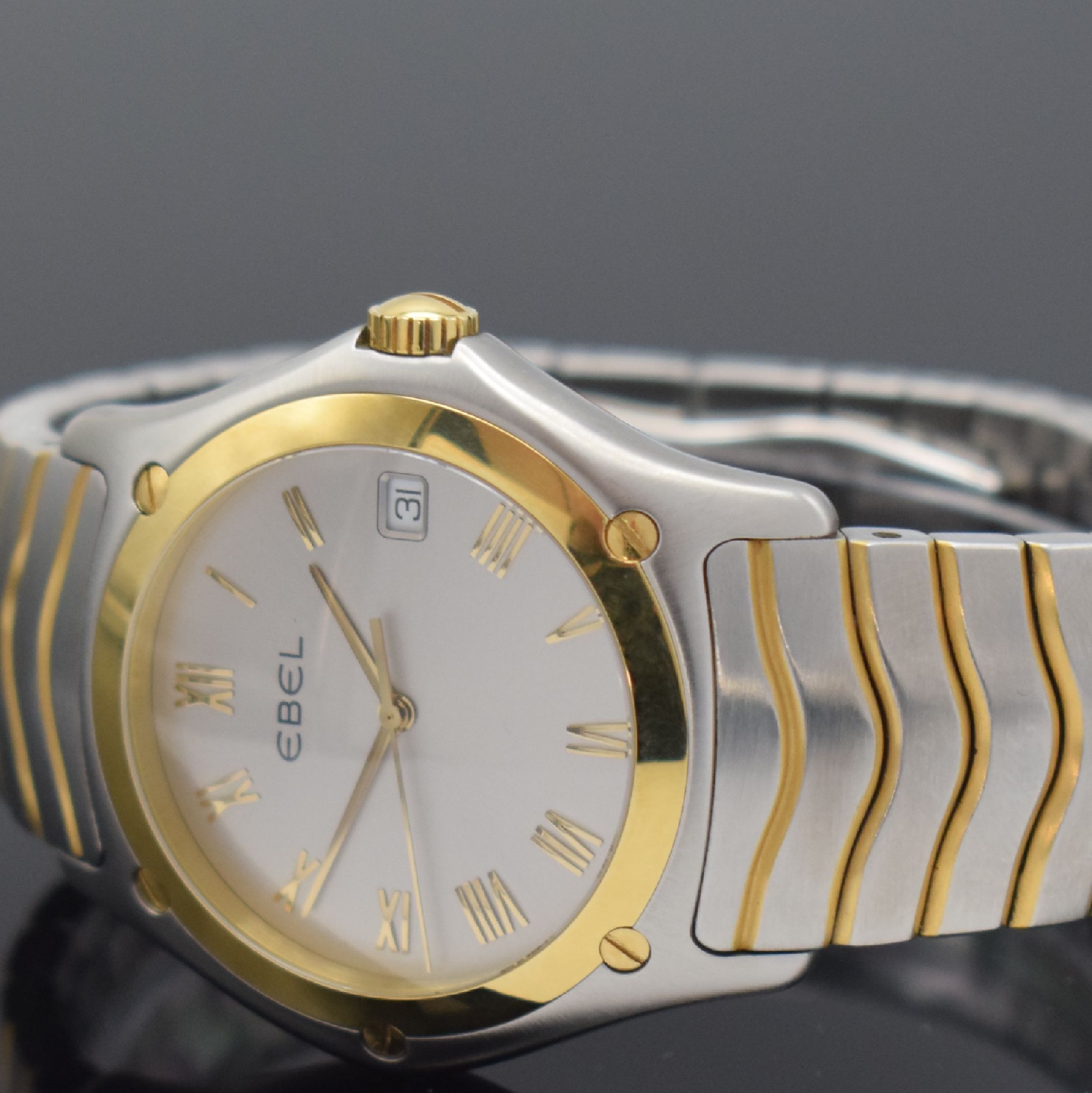 Detail b: EBEL Classic Wave Herrenarmbanduhr Referenz 1187F41, Schweiz verk. lt. beil. Pap. 03/2005, quarz, Edelstahl/Gold komb. inkl. Gliederband m. dopp. ...