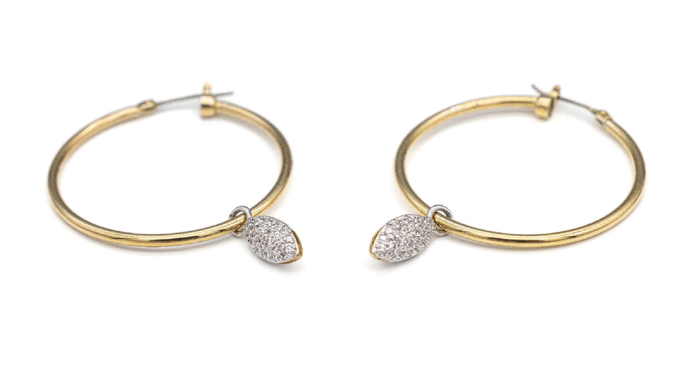 Paar 8 kt Gold Ohrcreolen mit Einhängern, GG 333/000 gepr., D. ca. 3.5 cm, mit 2 abnehmbaren Einhängern mit Diamant- Imitationen, total ca. 7.6 g