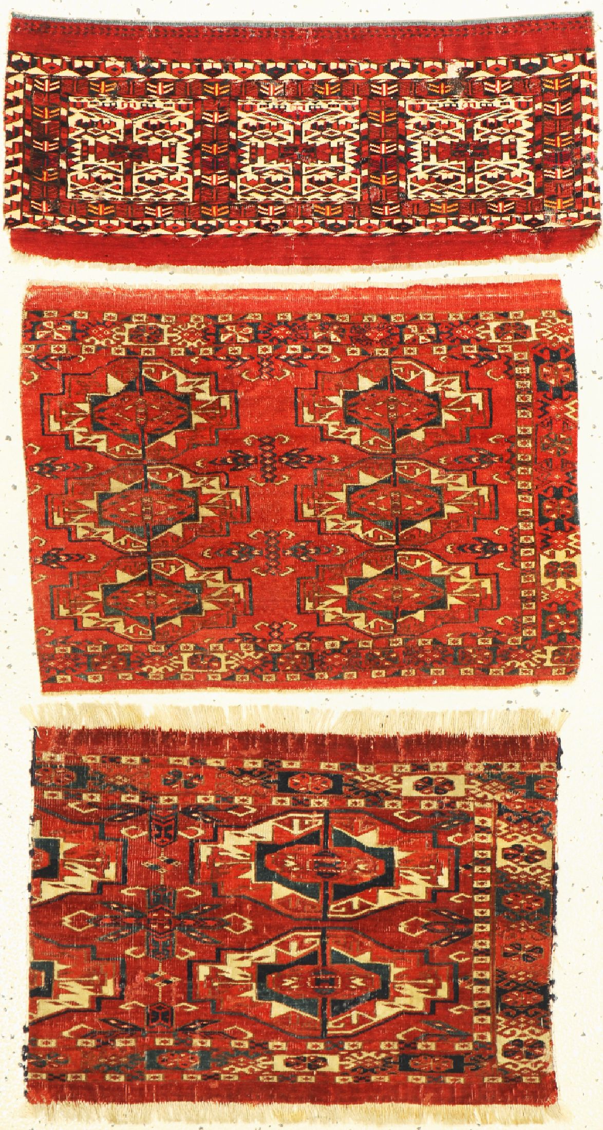 3 Turkmenische Fragmente, 19.Jhd, Wolle aufWolle, ca. 55 x 40 cm