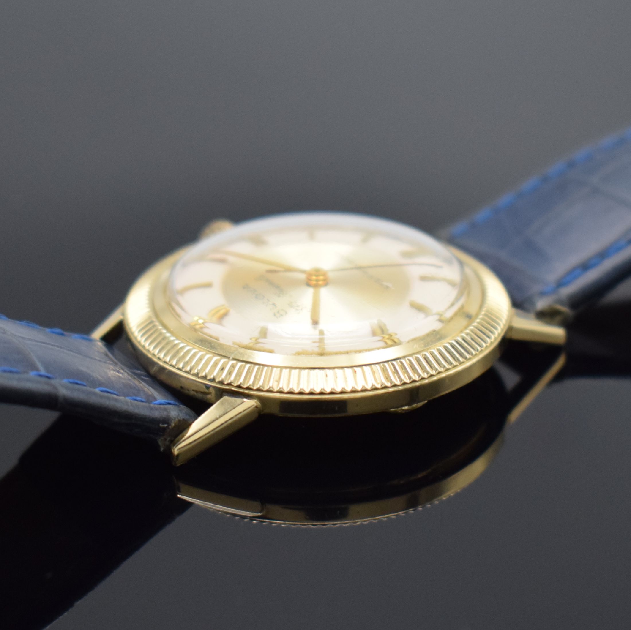 Detail b: BULOVA Self Winding Armbanduhr in GG 585/000, USA um 1960, Automatik, gedr. Geh. m. Riffel-Lünette, Boden m. Widmungsgrav., 1 Anstoß rep., ...