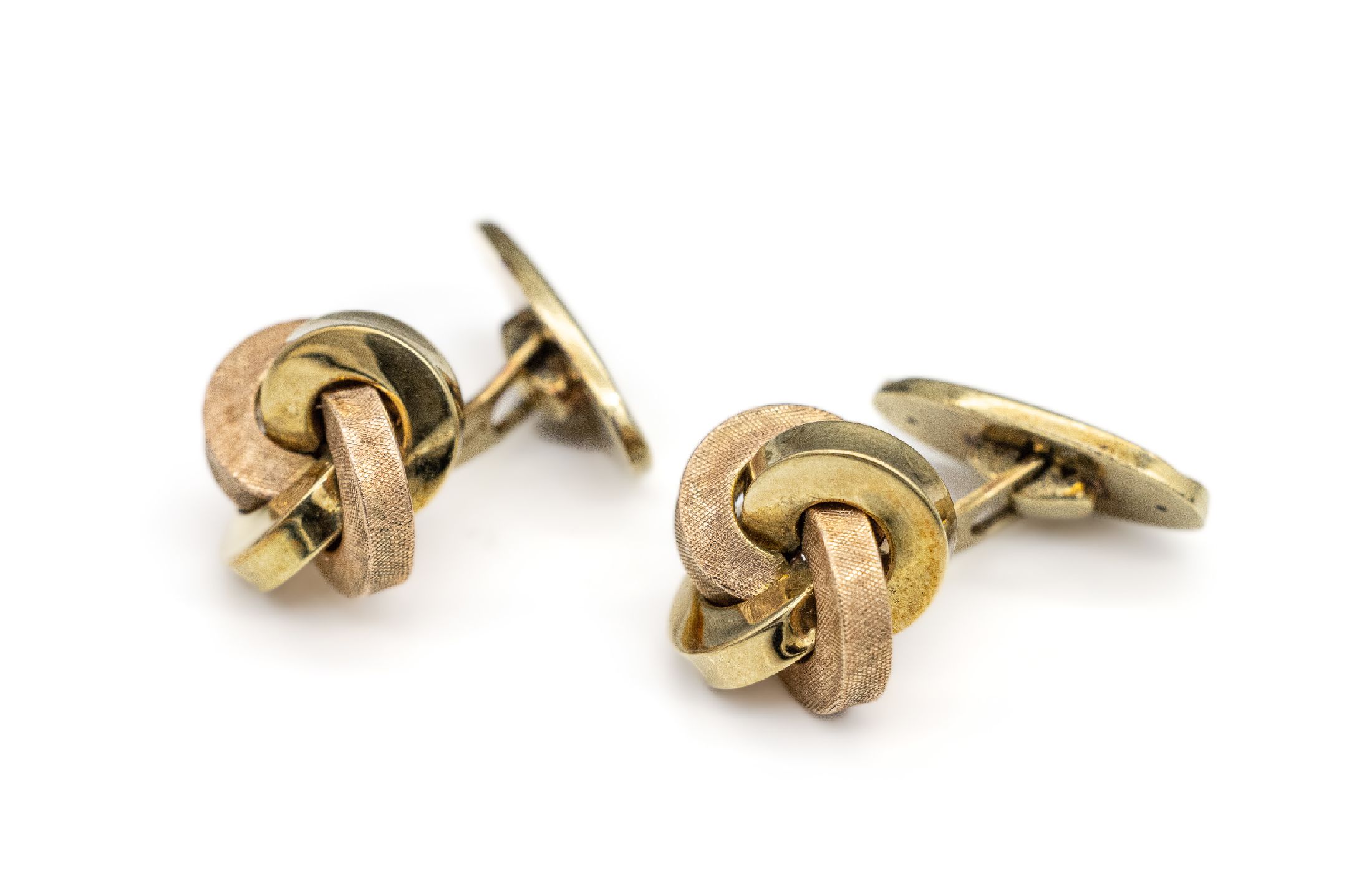 Paar 14 kt Gold Manschettenknöpfe, GG/RG 585/000, schlichtes Knoten-Design bicolor, ca.8.0 g