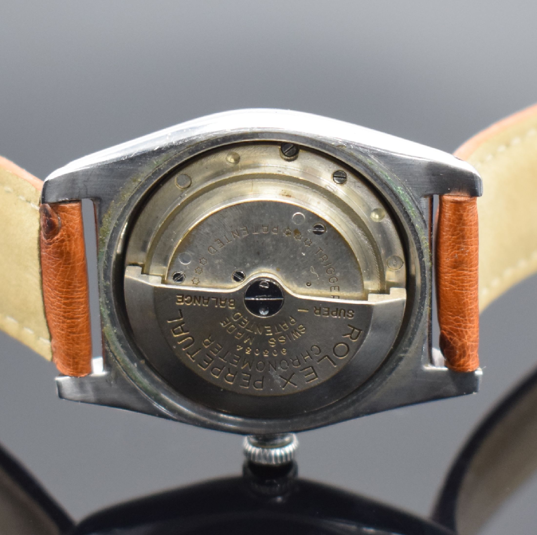 Detail e: ROLEX Bubble Back Chronometer-Armbanduhr in Stahl, Schweiz um 1946, Automatik, verschr. Geh. m. glatter Lünette, verschr. orig. Krone, silb. ...