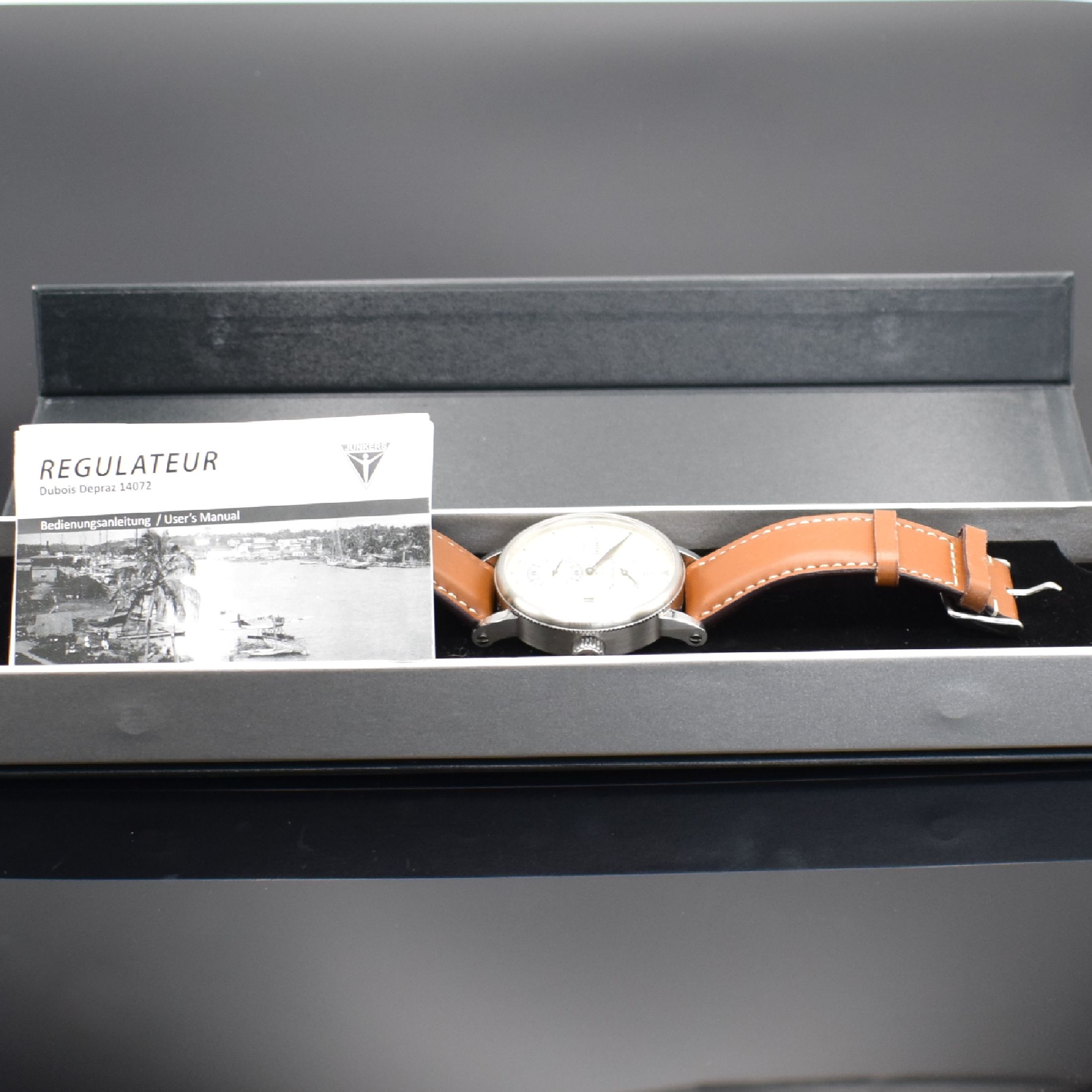 Detail f: JUNKERS F13 Regulateur Südamerika Expedition limitierte Herrenarmbanduhr in Stahl Referenz 6512-1, Deutschland um 2015, Automatik, matt. beids. ...