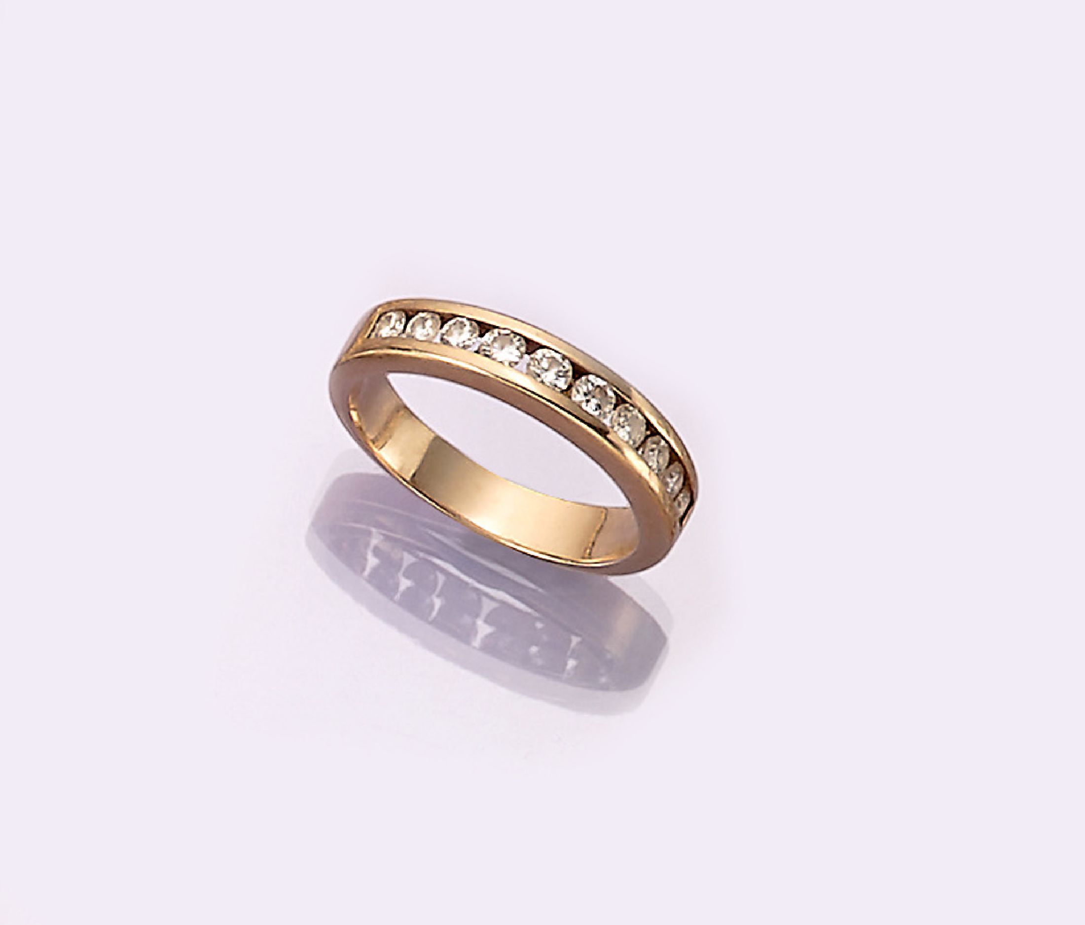 14 kt Gold Brillant-Ring, GG 585/000, 10 Brillanten zus. ca. 0.50 ct Weiß/vs-si, RW 54, ca. 4.2 g