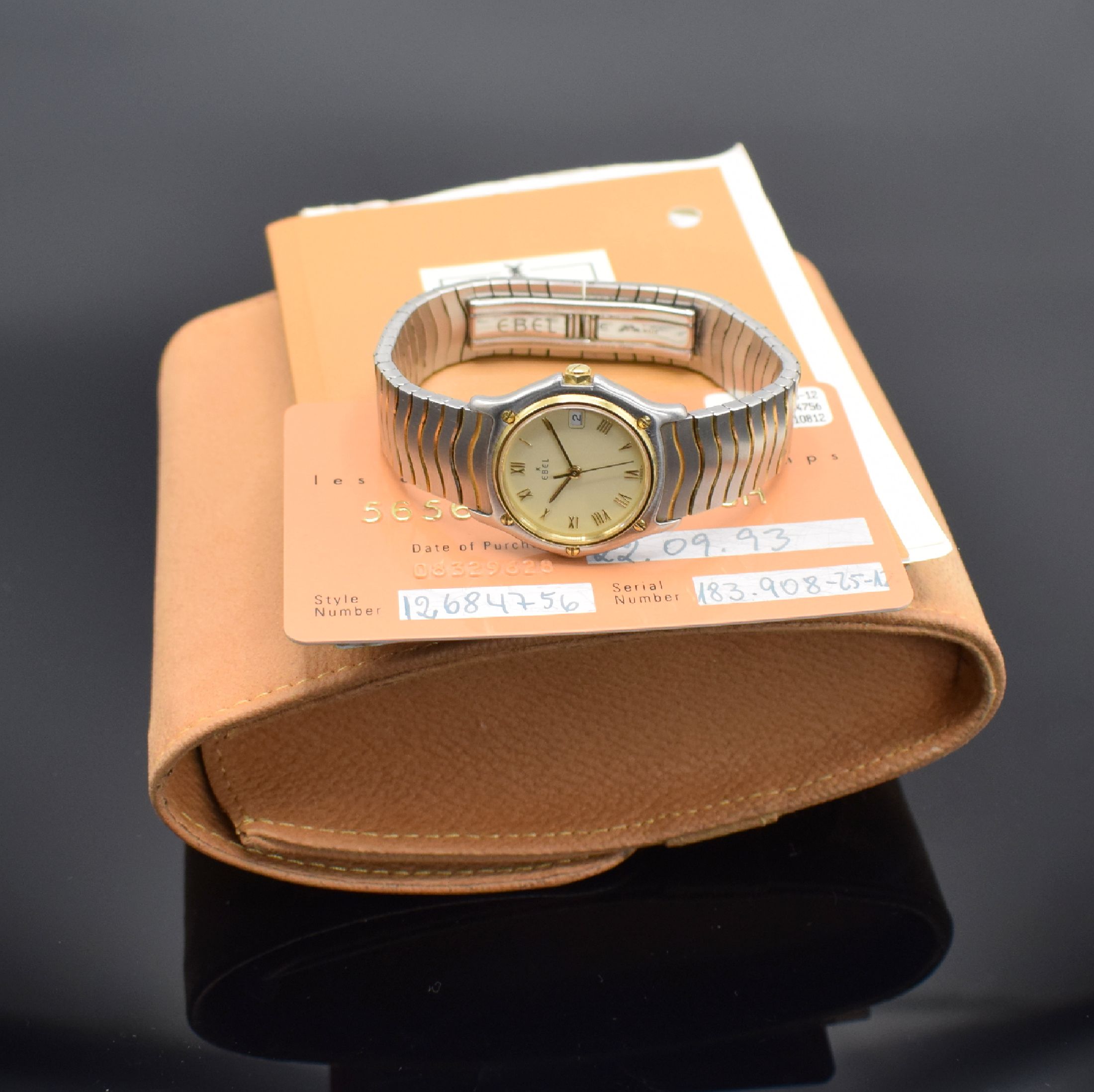Detail e: EBEL Damenarmbanduhr Classic Wave in Stahl/Gold Referenz 183908, quarz, Lünette gegen Geh. 5-fach verschr., orig. Wellengliederband m. dopp. ...