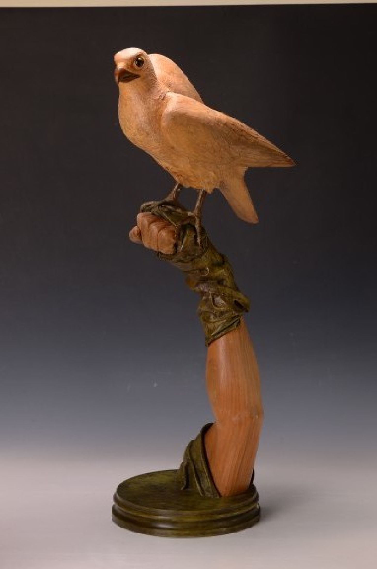 Pentcho Dobrev, geb. 1960 Stara Sagora/Bulgarien, Studium der Bildhauerei ander Nationalen Kunstakademie Sofia, Skulptur, "Falkners Arm", ...