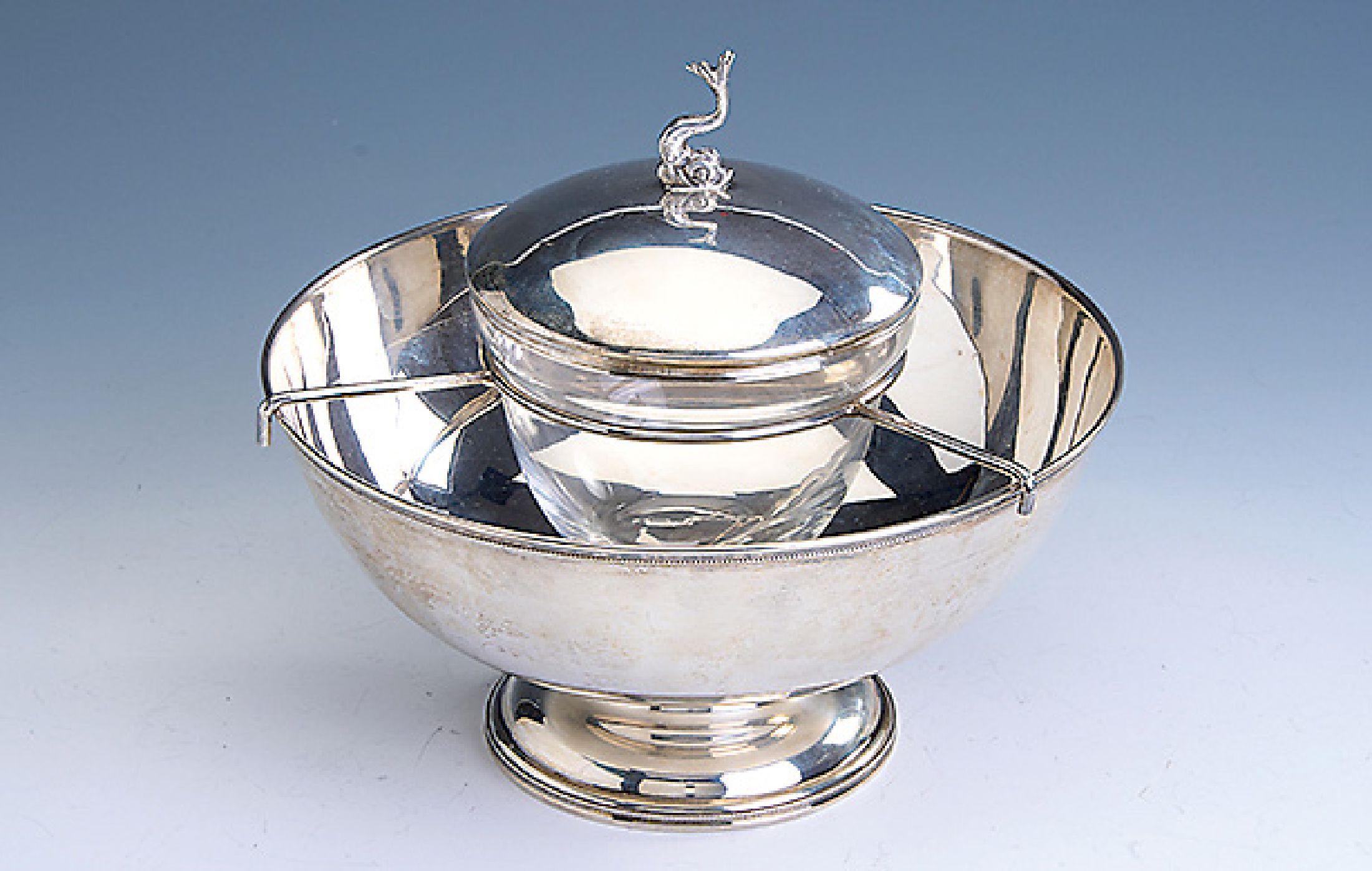 Kaviarschale, 900er Silber, vermutlich Italien, schlichtes Design, angedeuteter Perlleistenrand, Deckel für Glaseinsatz mit Handhabe in Form eines ...