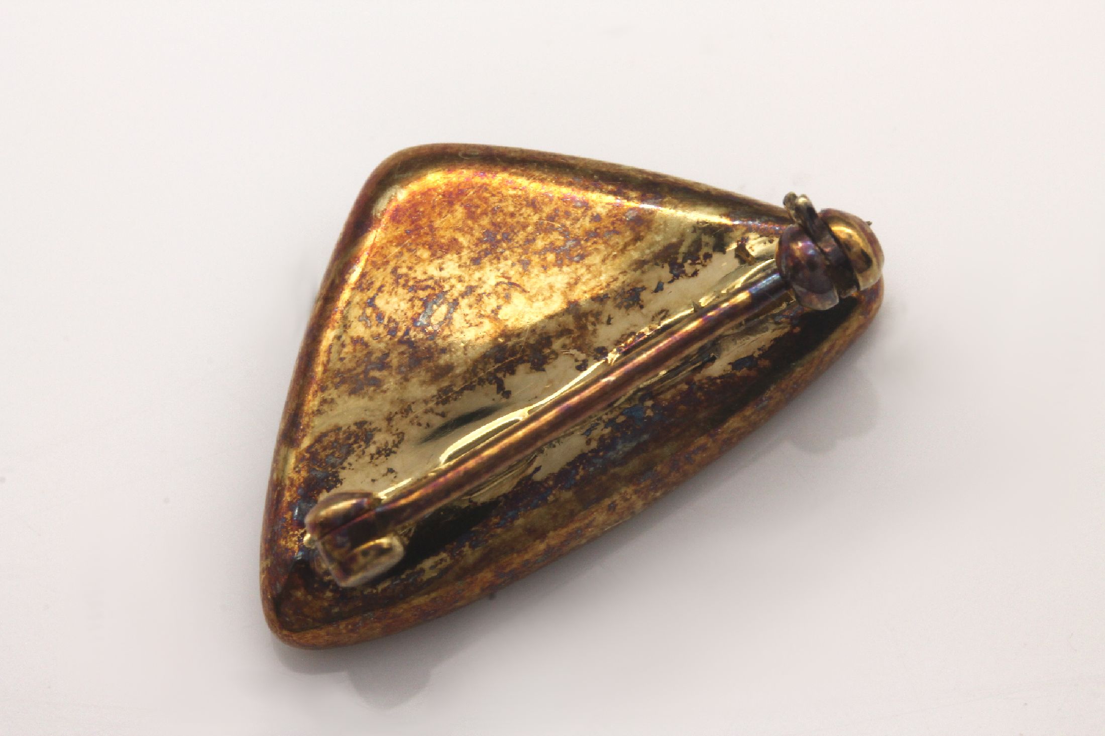 Detail b: 14 kt Gold Brillant-Brosche/Kettenverkürzer, GG/WG 585/000, Meistermarke J. KÖHLE, Pforzheim, kl. Brillant, total ca. 5.0 g, B. ca. 2.5 cm