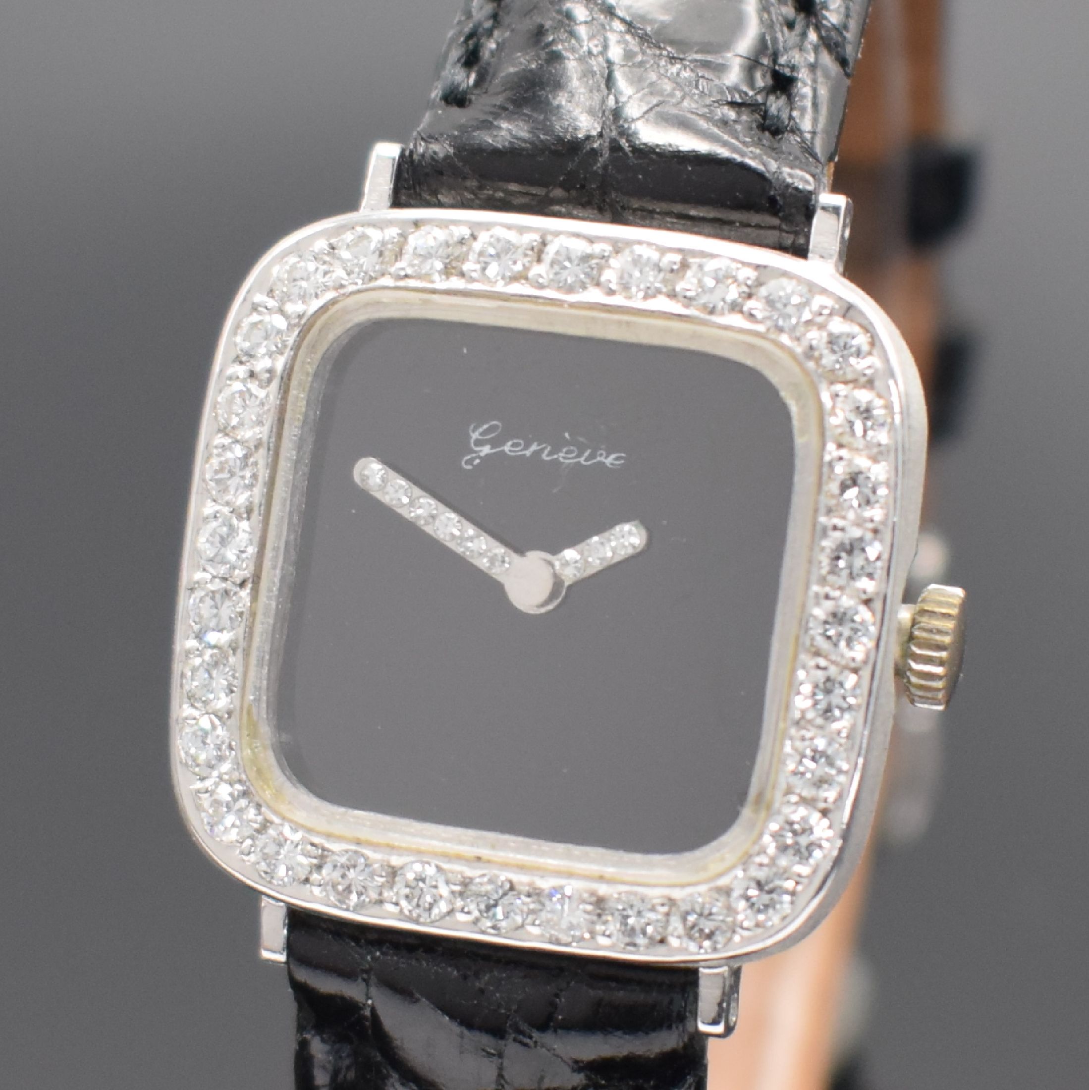 Detail a: GENEVE Damenarmbanduhr in WG 585/000 mit Diamantbesatz, Schweiz um 1975, Handaufzug, Boden aufgedr., Lünette aufw. m. Diamanten bes., schwarzes ...