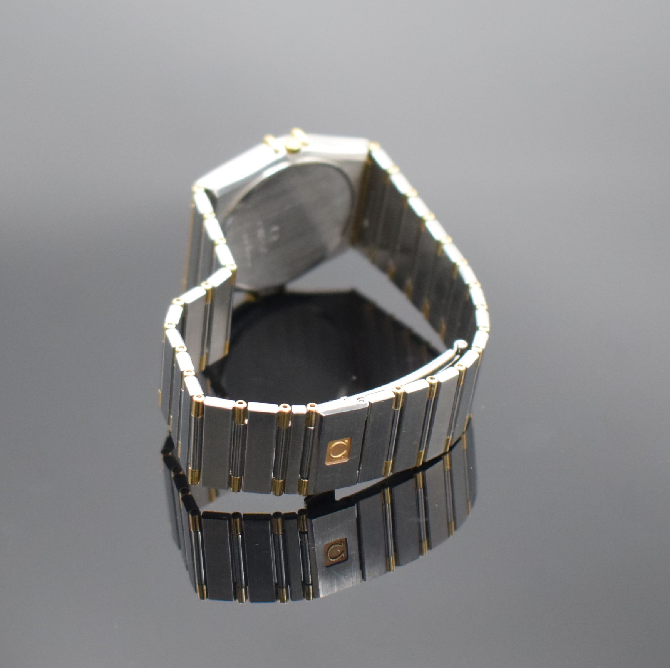 Detail b: OMEGA Constellation Armbanduhr in Stahl/Gold Referenz 3961070, Schweiz um 1990, quartz, gedr. Geh., Goldlünette m. röm. Zahlen, orig. Stahl/Gold ...