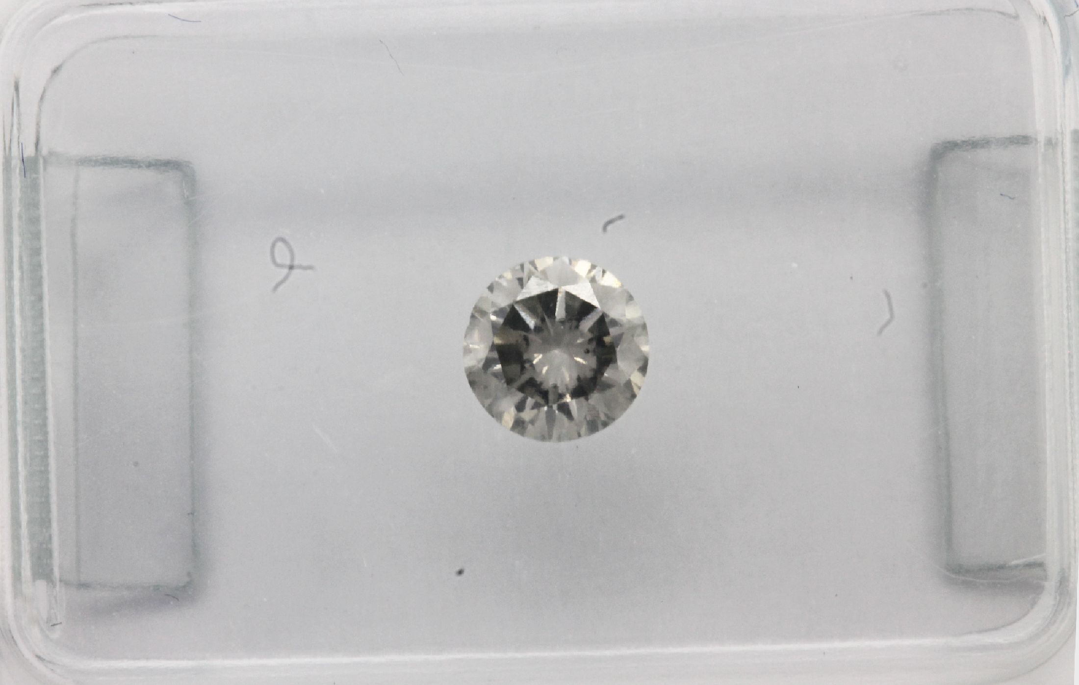 Brillant 0.32 ct get. Weiß(K)/si2, verschweißt, IGI Expertise