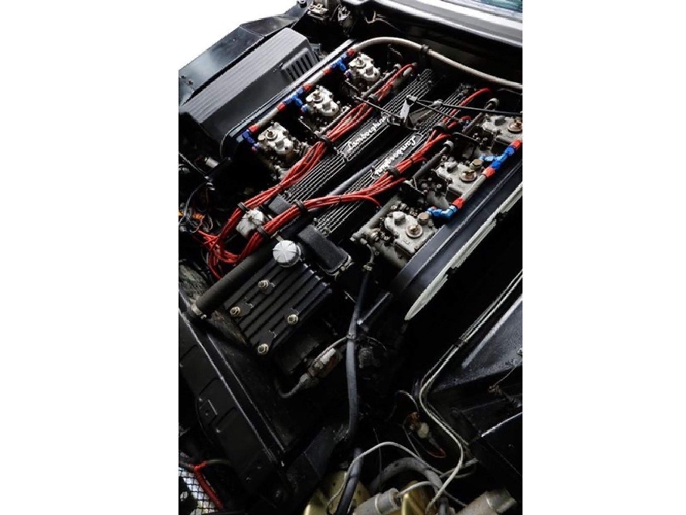 Detail k: Lamborghini Espada 400 GT Serie 2, Fahrgestellnummer: 7897, EZ 07/1971, Laufleistung ca. 110.000 km abgelesen, 240 kW/326 PS, Schaltgetriebe, ...