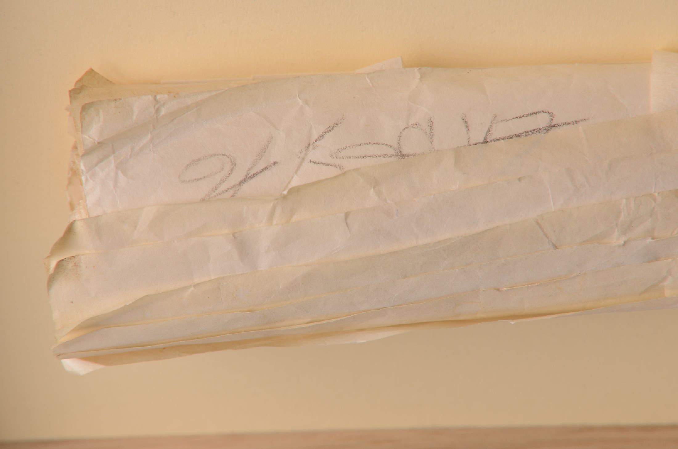 Detail a: Herbert Zangs, 1924-2003, ohne Titel, Objekt, Papierrolle, signiert und dat. 76, L. ca. 75cm, D. ca. 6cm