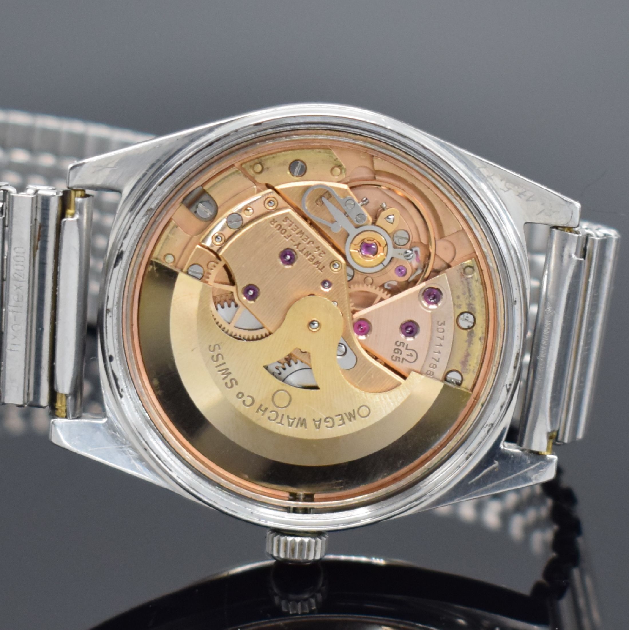 Detail e: OMEGA Seamaster De Ville Herrenarmbanduhr in Stahl Referenz 166.041, Schweiz um 1969, Automatik, neutr. Flexband, verschr. Boden, orig. Krone & Glas, ...
