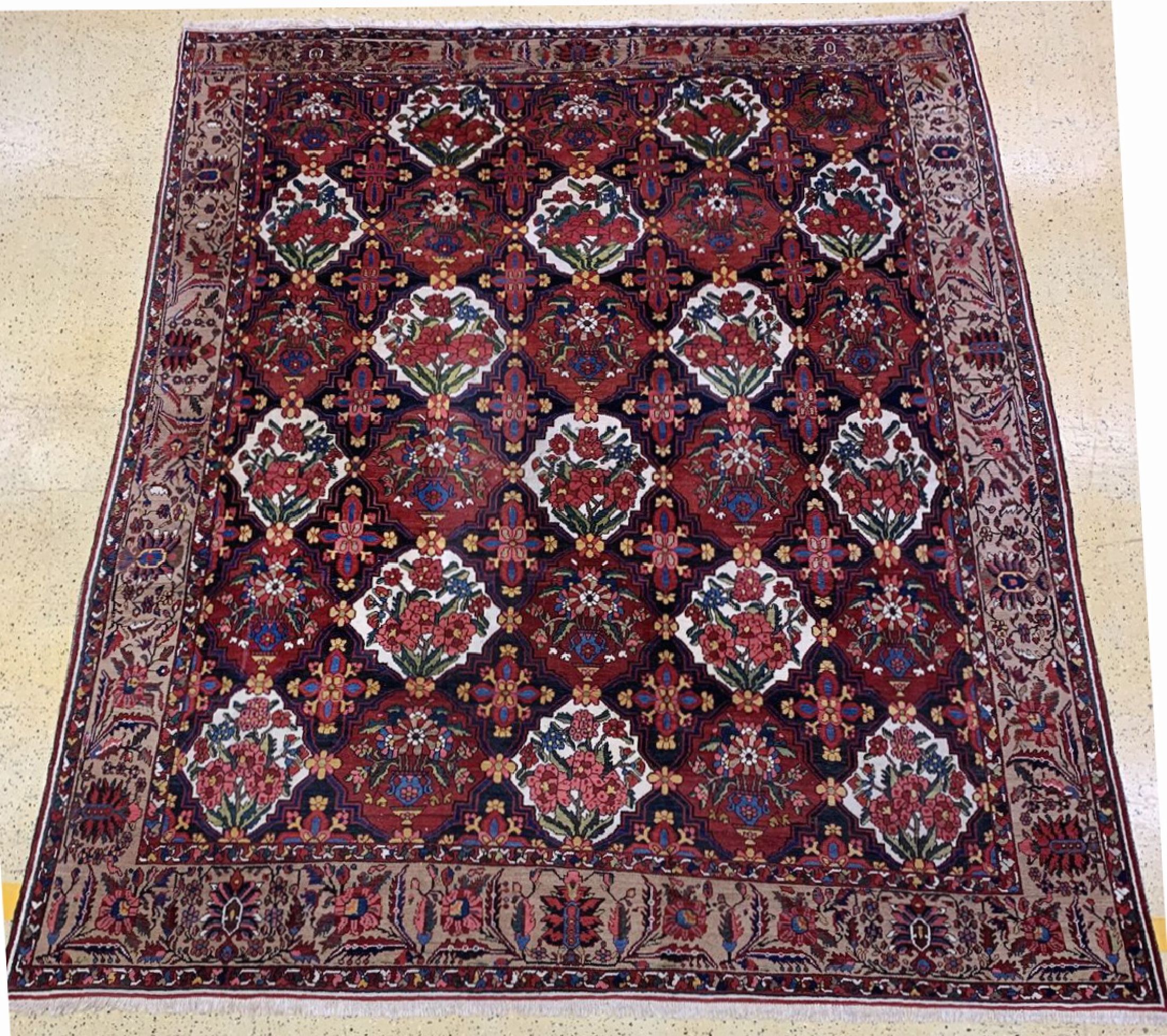 Bachtiar, Persien, um 1950, Wolle auf Baumwolle, ca. 415 x 346 cm, EHZ: 2-3