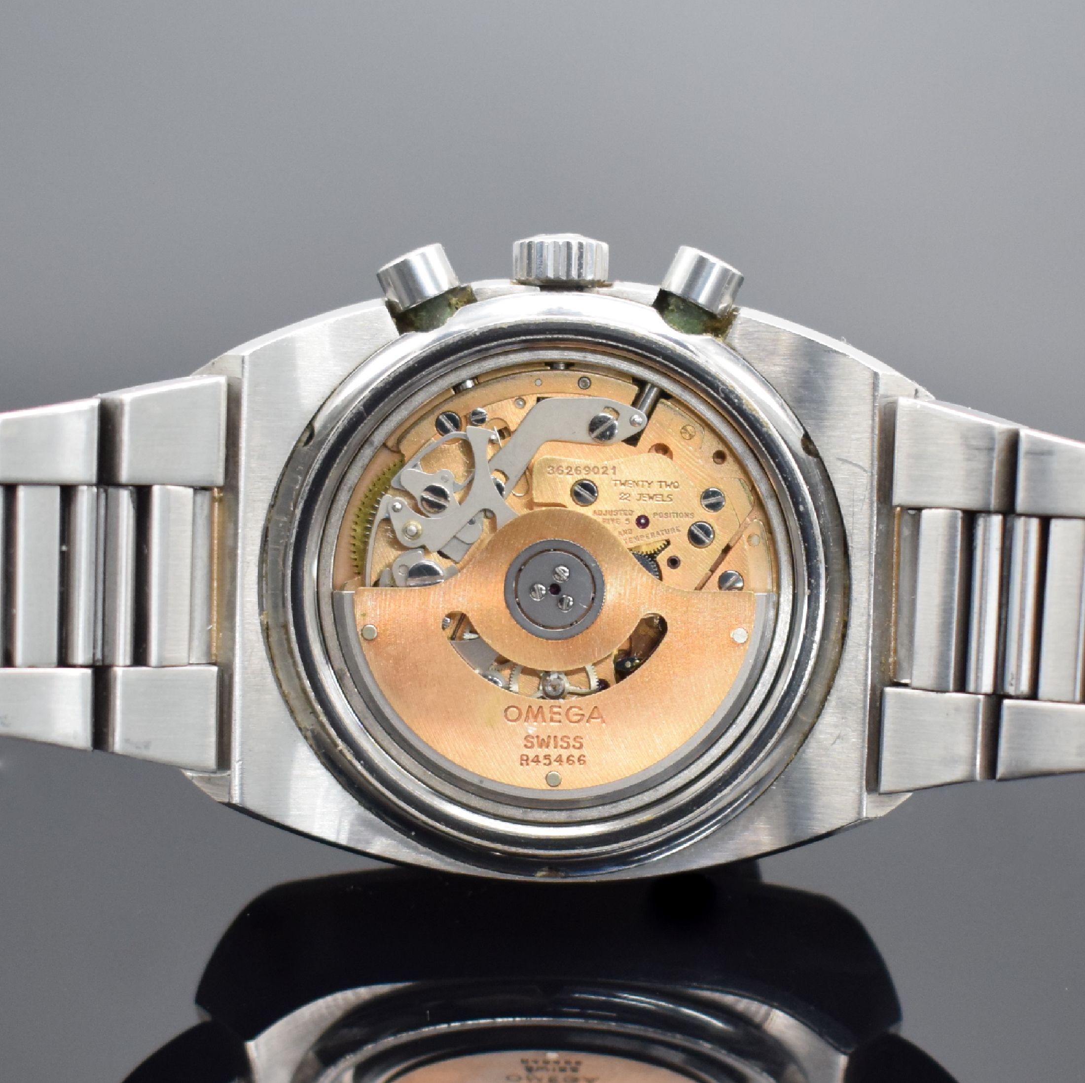 Detail e: OMEGA Speedmaster 125 Herrenarmbanduhr mit Chronograph in Chronometerqualität Referenz 378.0801/178.0002, Schweiz um 1975, Automatik, massives ...