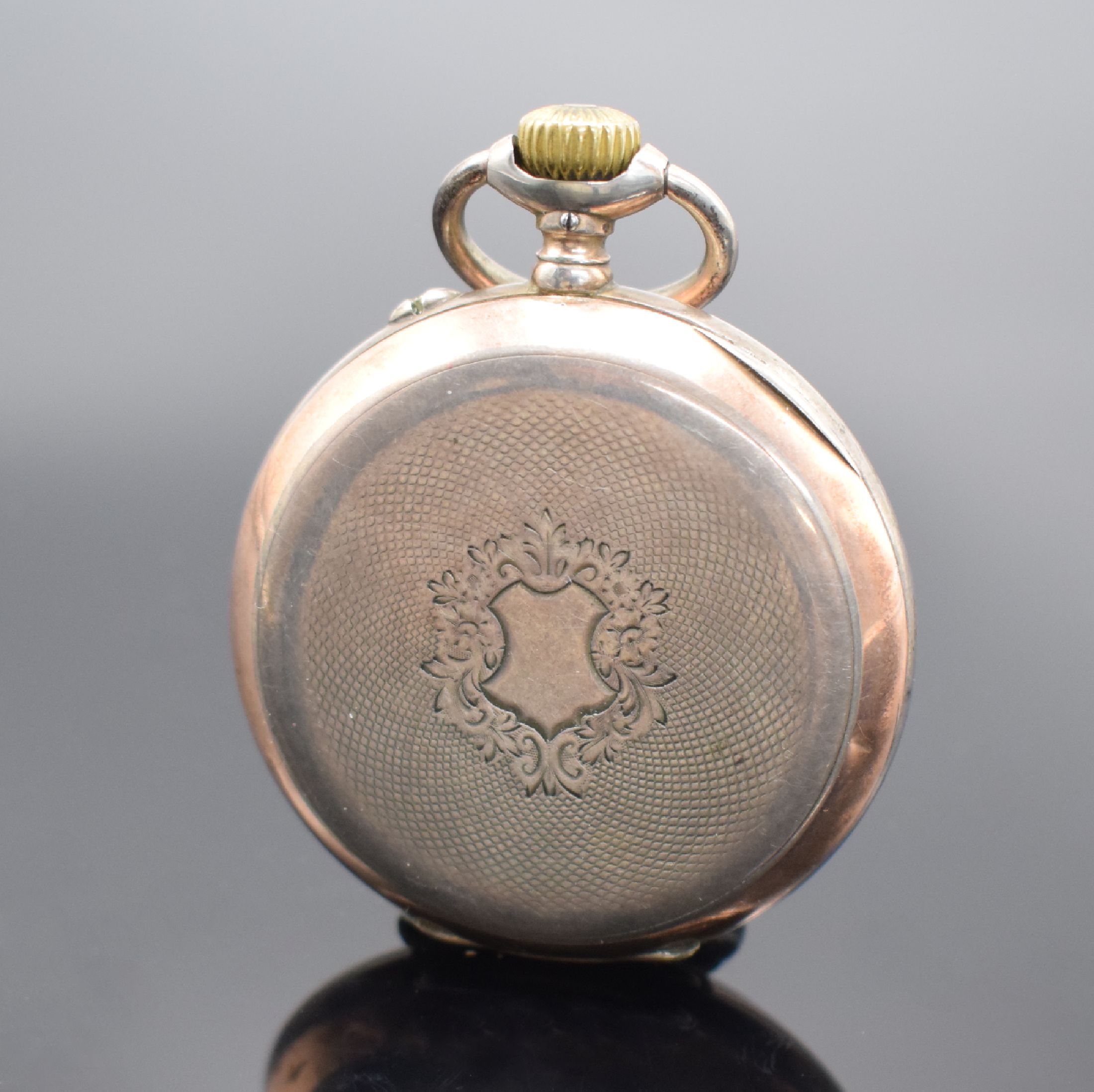 Detail a: IWC offene Taschenuhr in 800er Silber, Schweiz um 1900, verg. Geh. dell., guill. Rückdeckel m. Monogrammspiegel, Silbercuvette m. Widmung, ...