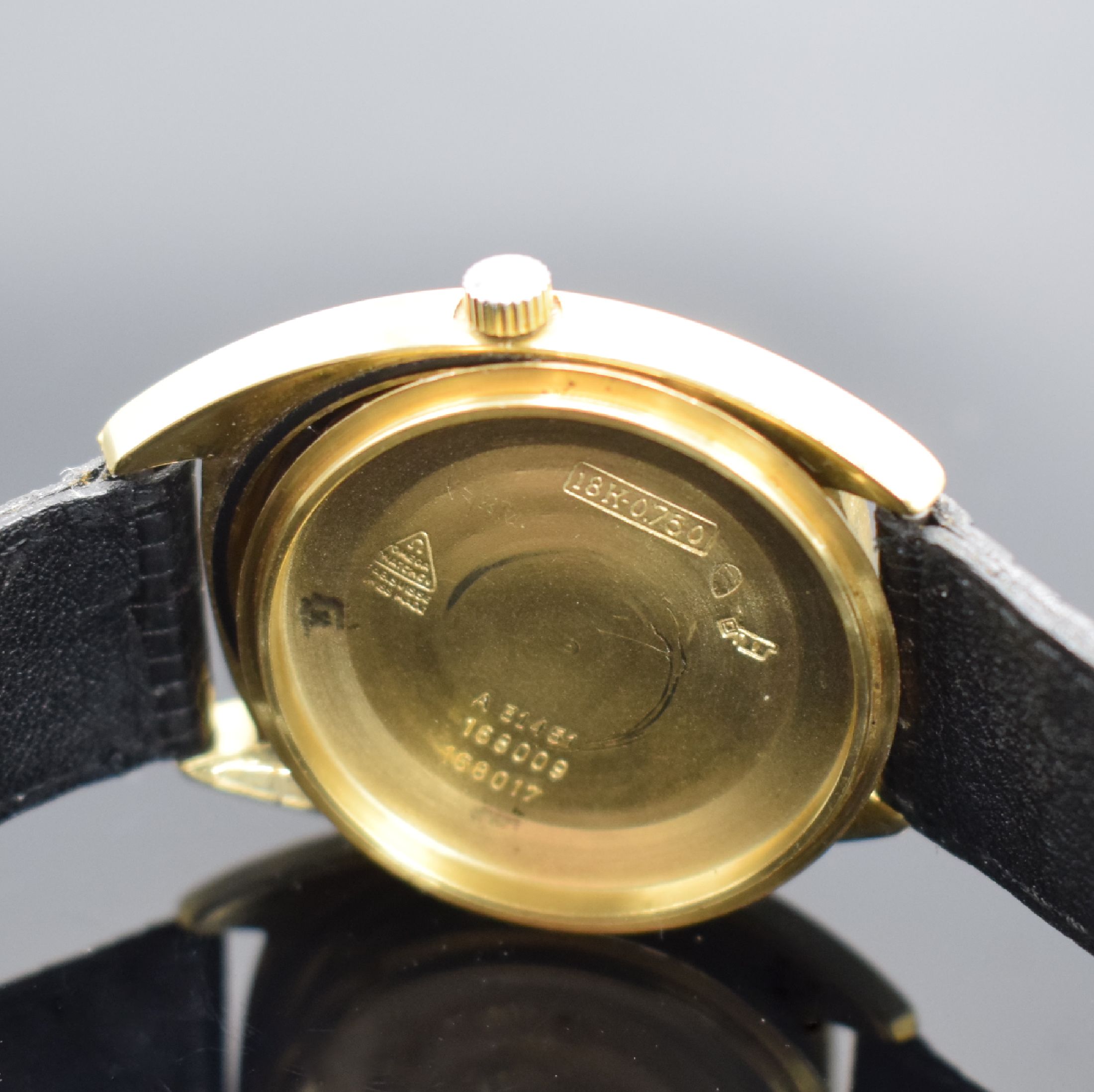 Detail e: OMEGA Herrenarmbanduhr Constellation Chronometer in GG 750/000 Referenz 168009, Schweiz um 1967, Automatik, Boden m. Darst. Sternwarte verschr., ...