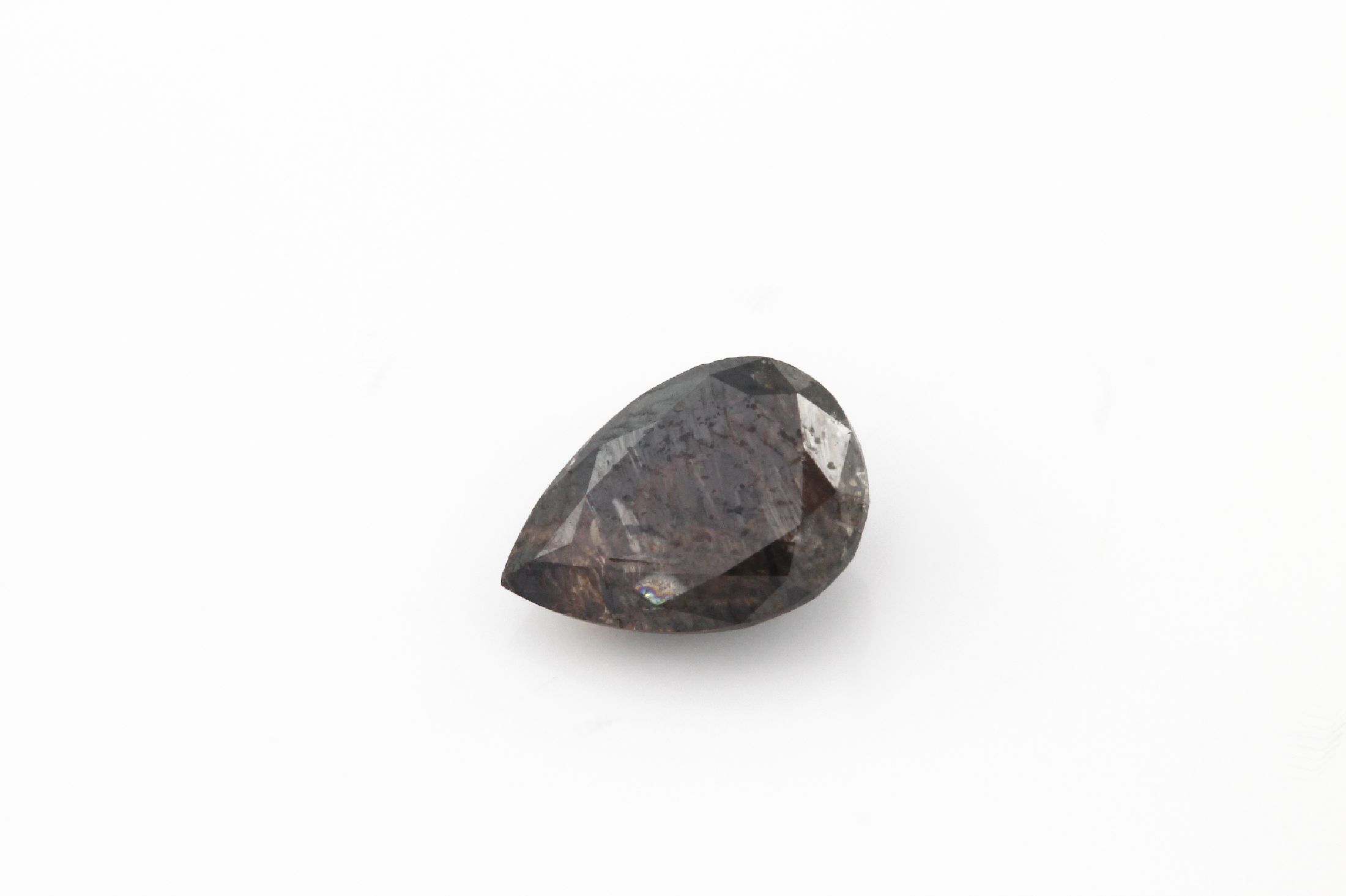 Loser Diamant 1.52 ct, tropfenförmig facett., nat.Fancy Deep Brown/p3, 8.69 x 6.14 x 3.80 mm, mit AIG Expertise