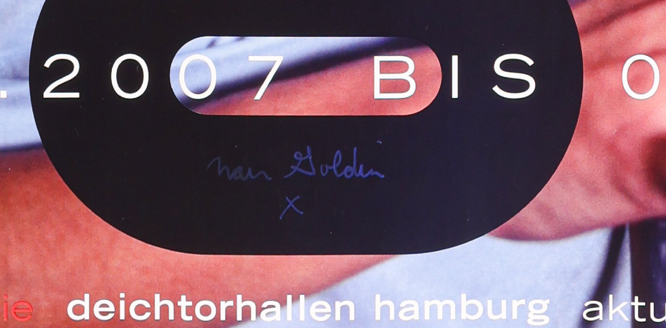 Detail a: Nan Goldin, geb. 1955, Offsetlitho auf Papier, handsigniert, "Sam at the Ghost show", nur wenig handsignierte Exemplare, ca. 84x59,5 cm