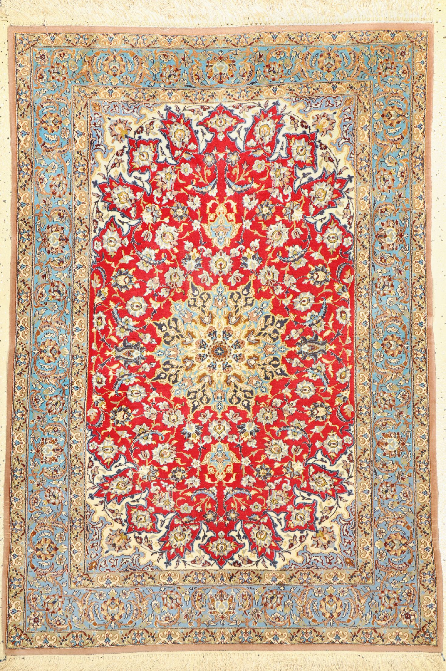 Esfahan fein, Persien, ca. 50 Jahre, Korkwolle mit und auf Seide, ca. 157 x 110 cm,EHZ: 1-2