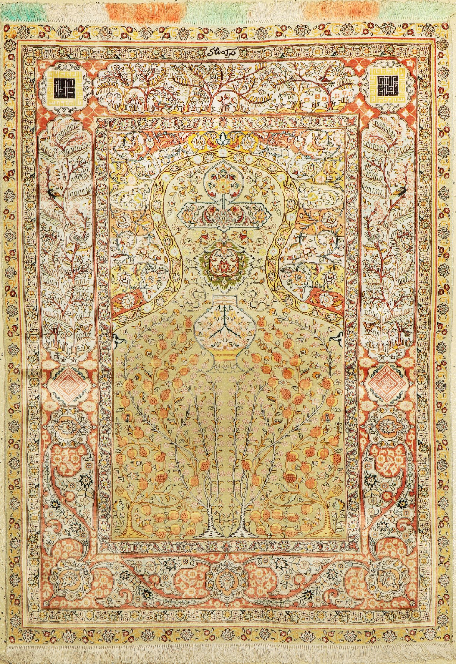 Hereke Seide fein, China, um 1950, reine Naturseide, (Metallbroschiert), ca, 153 x 112 cm, ca, 1 Mio Kn/qm, EHZ: 2