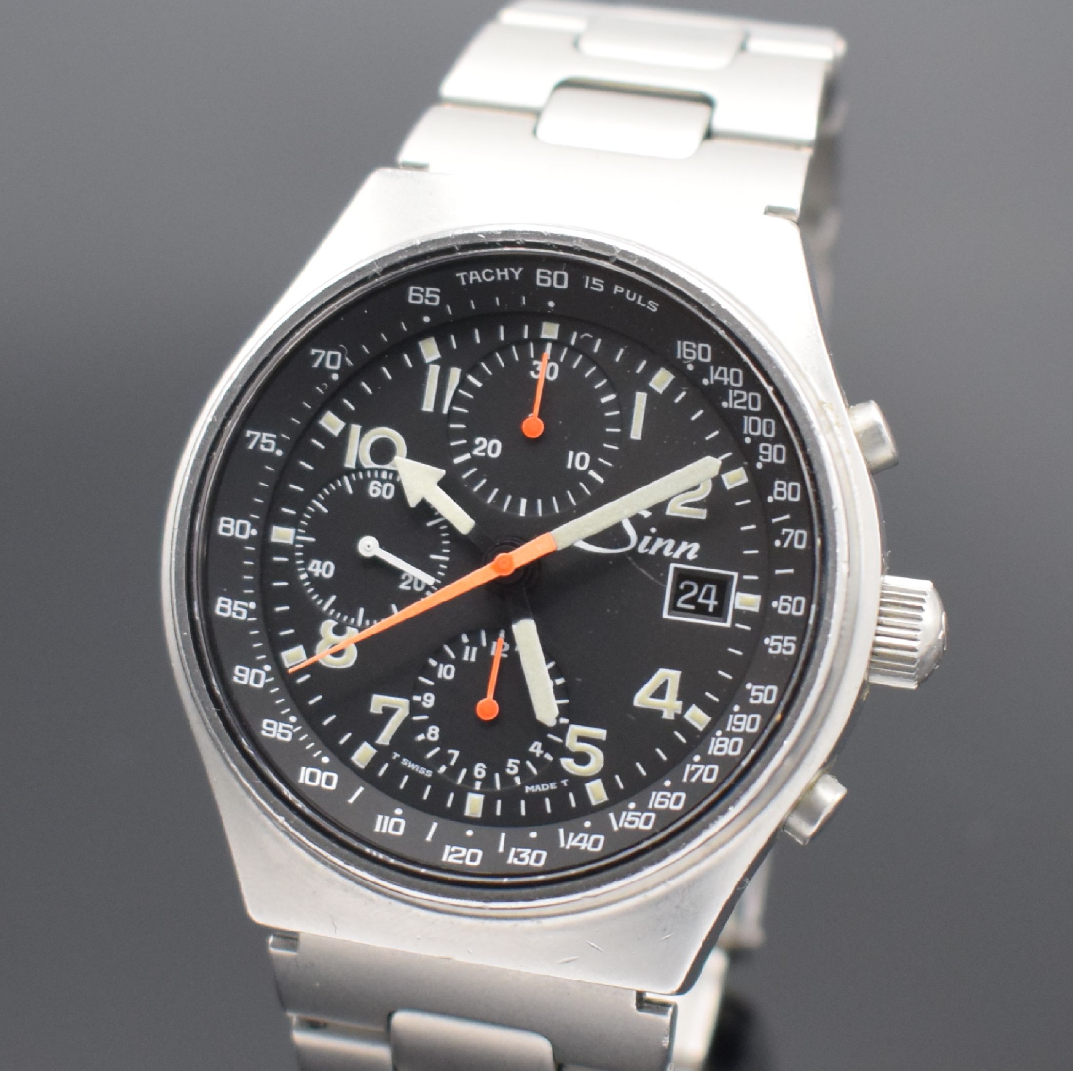 Detail a: SINN Armbandchronograph mit 2. Zeitzone Modell 144 GMT, Schweiz um 1995, Automatik, matt. Edelstahlgeh. inkl. Gliederband m. Faltschl., beids. ...