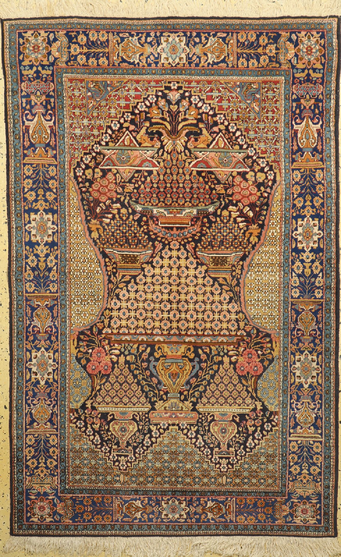 Keschan"Hadji-Khanumi"Desing, Pakistan, um 1960, Wolle auf Baumwolle, ca. 200 x 130 cm, EHZ: 1-2