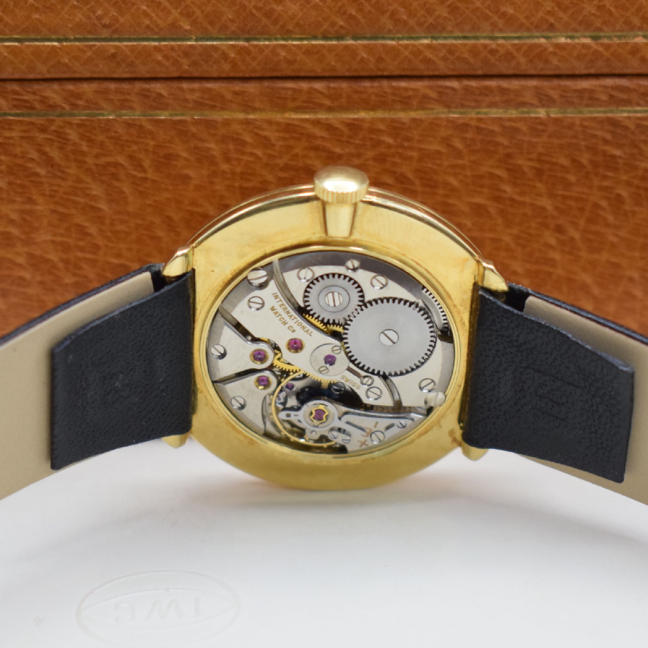 Detail d: IWC de Luxe seltene Herrenarmbanduhr mit original Box und Papieren in GG 750/000, Schweiz lt. orig. Papier verkauft am 24 Dez. 1962, Handaufzug, ...