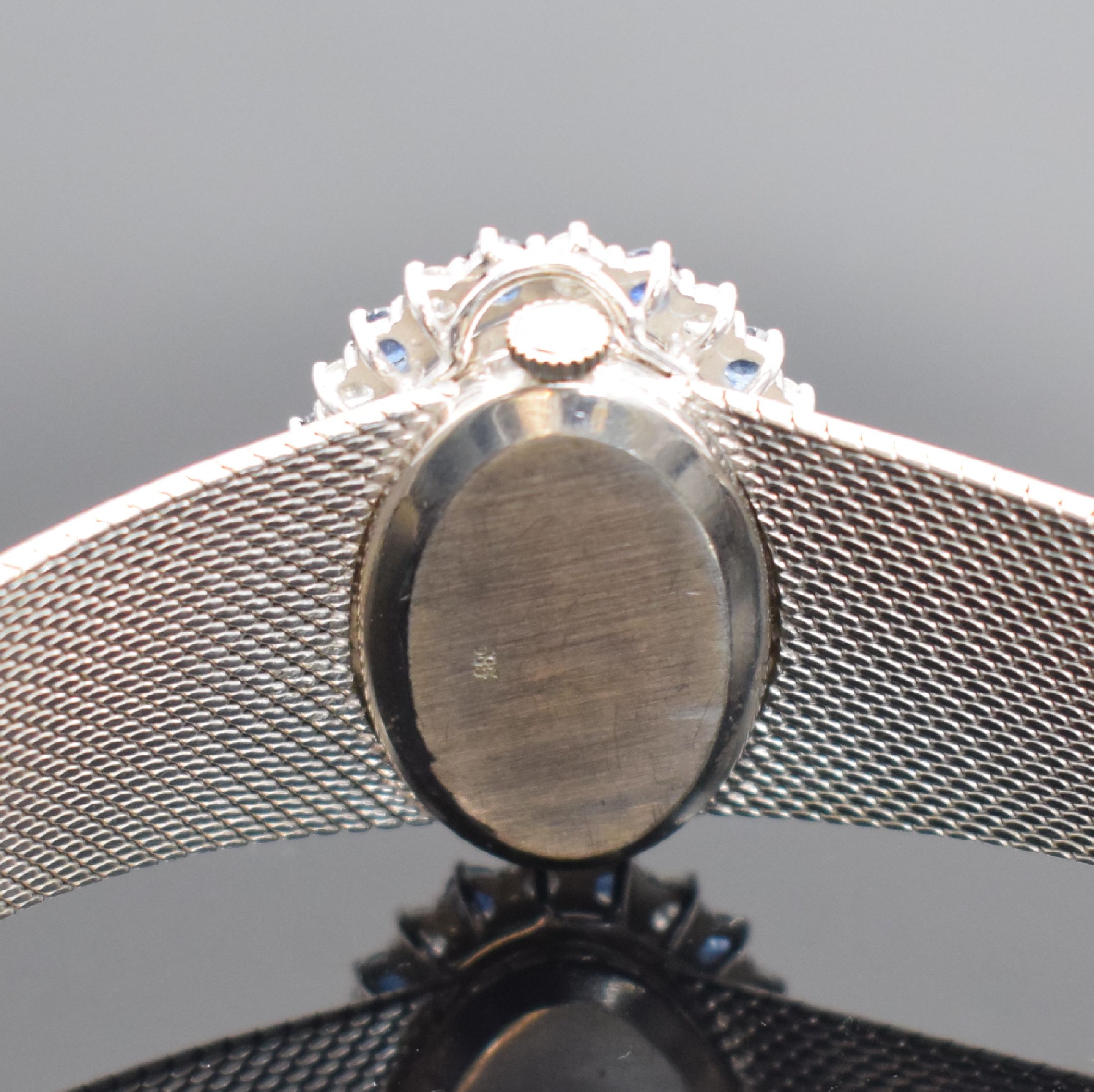 Detail c: CLAY MONTIER Damenarmbanduhr in WG 585/000 an Milanaiseband mit Saphir/Diamant-Lünette & zweiter Rubin/Diamant-Lünette zum wechseln, Schweiz um ...