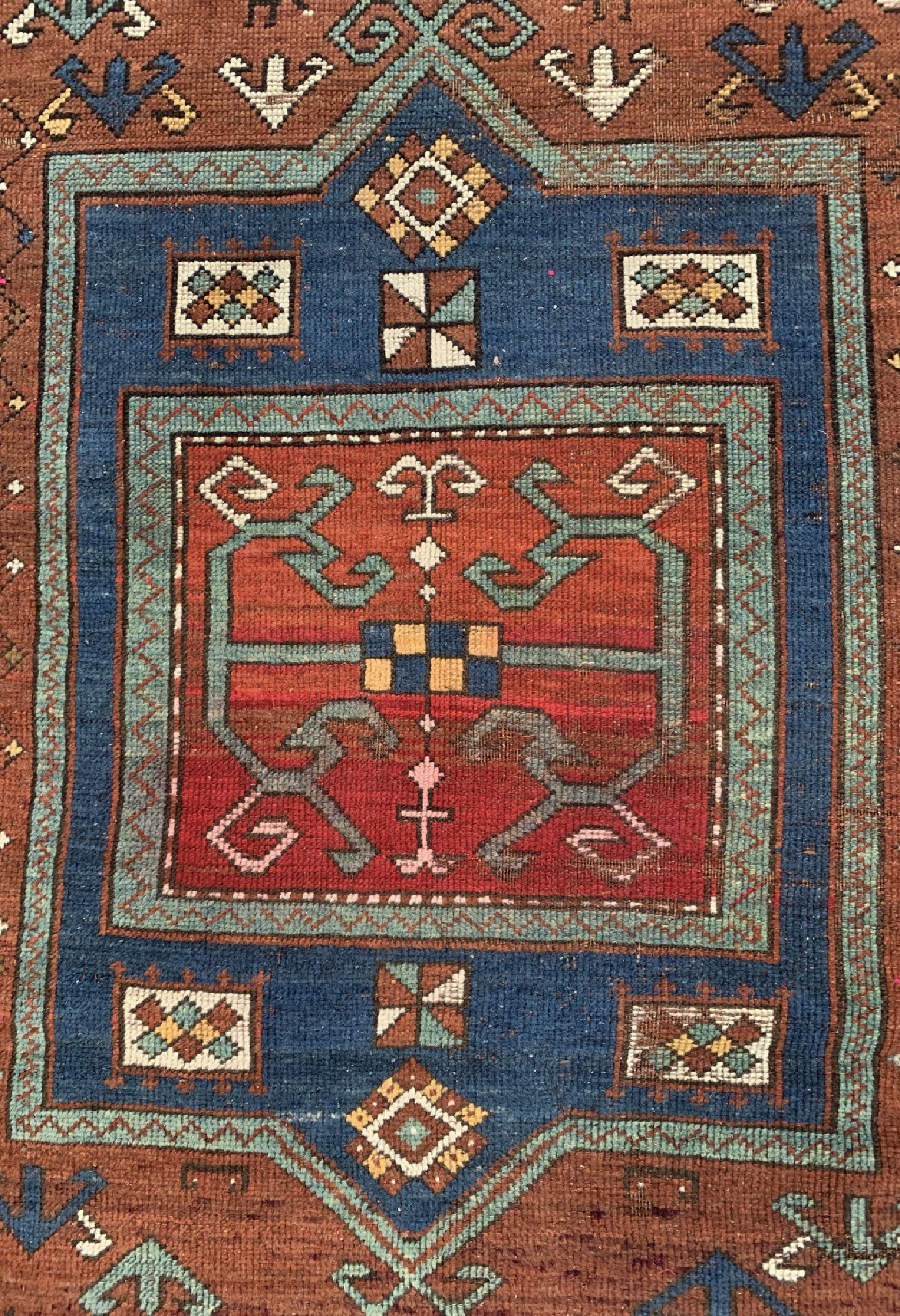 Detail b: Antiker Kazak, Kaukasus, 19.Jhd, Wolle auf Wolle, ca. 169 x 117 cm, EHZ: 4