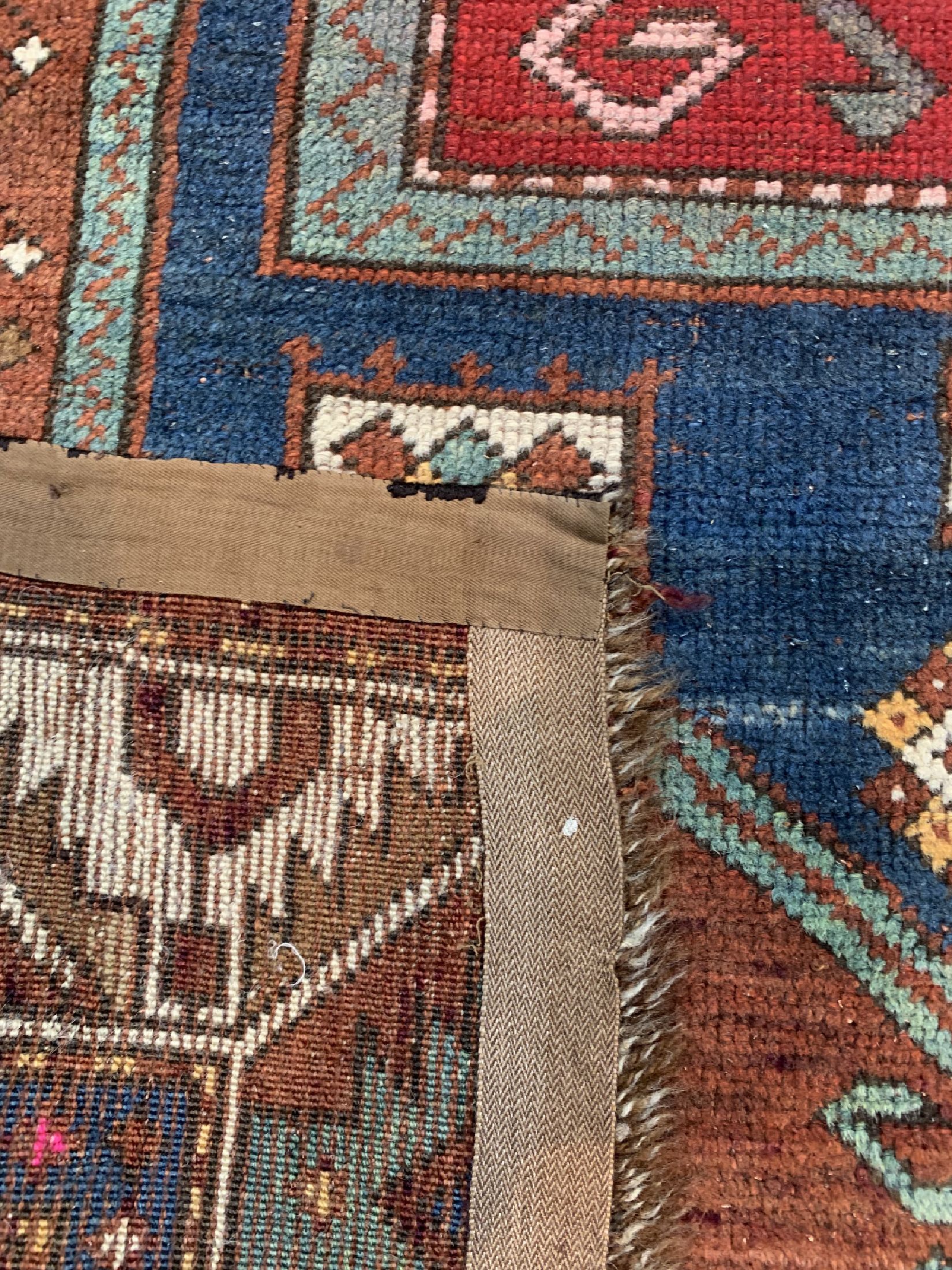 Detail d: Antiker Kazak, Kaukasus, 19.Jhd, Wolle auf Wolle, ca. 169 x 117 cm, EHZ: 4