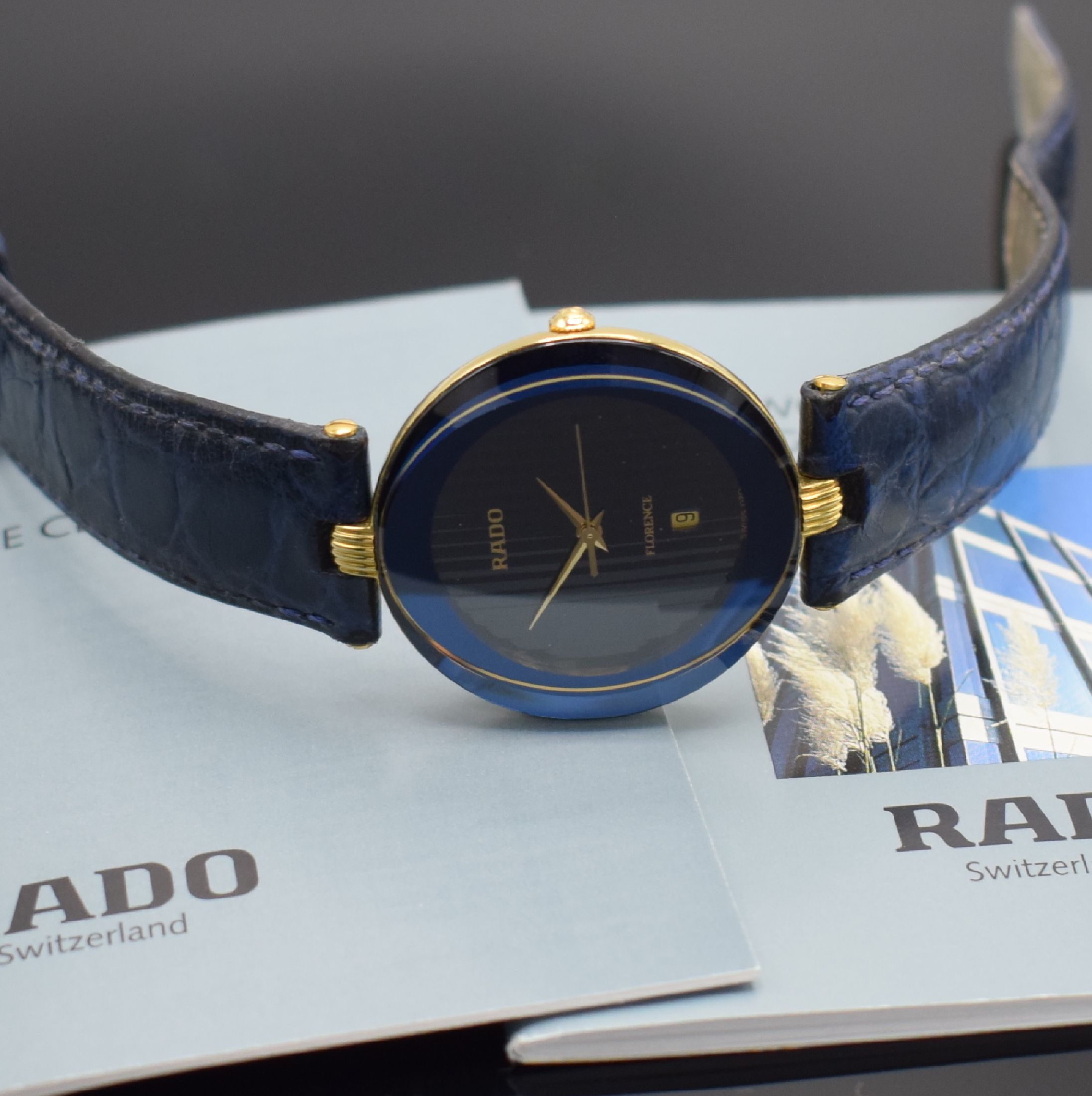 Detail e: RADO Florence Damenarmbanduhr, Schweiz verk. l. beil. Garantie 05/1999, quarz, Ref. 152.3694.2, gebl./verg. Geh., Stahlboden aufgedr., orig. ...