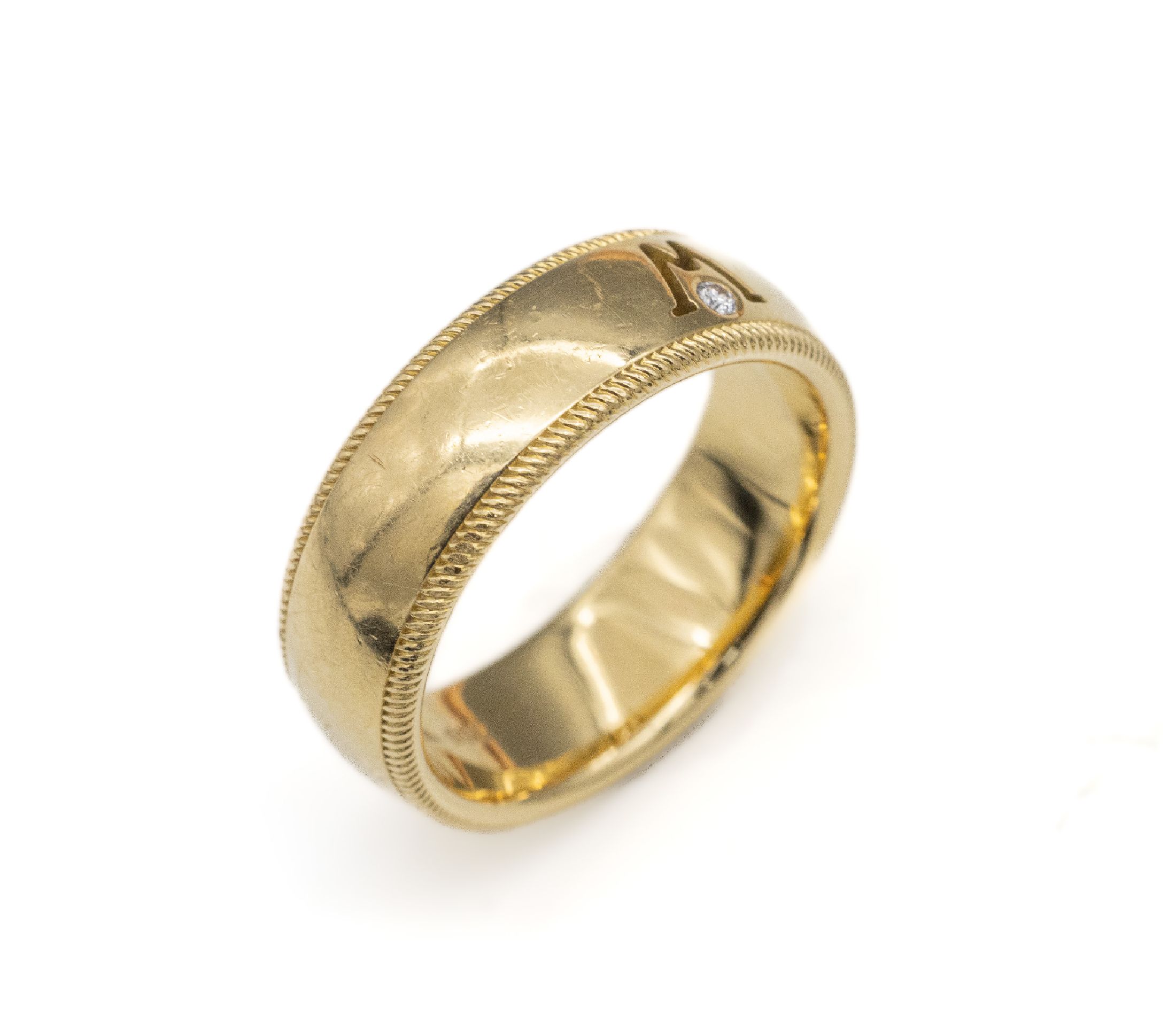 Detail a: 18 kt Gold WELLENDORFF-Ring, GG 750/000, "Ballade", schlichtes Design, durchbrochen gearbeitetes W mit kl. Brillant 0.02 ct ...
