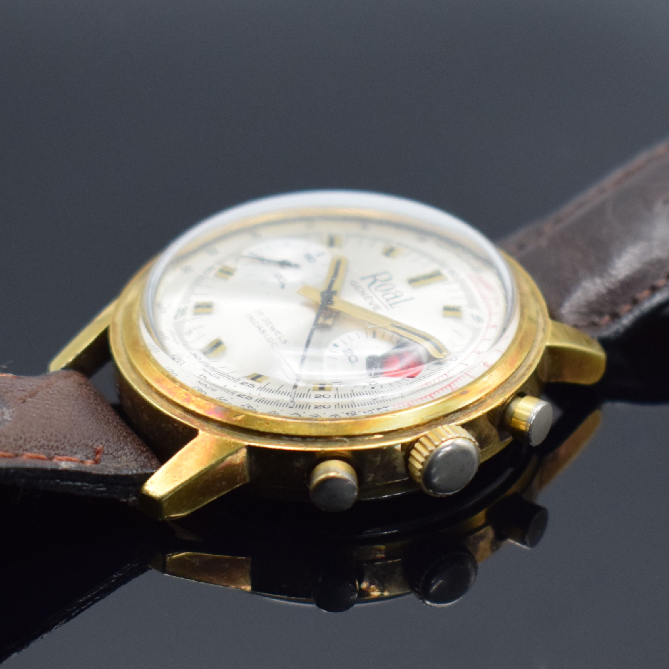 Detail c: ROAL Geneve Herrenchronograph mit Kaliber Valjoux 7733, Schweiz um 1970, Handaufzug, verg. Geh., Stahlboden sign. Ch. Gigandet geschr., silb. ...