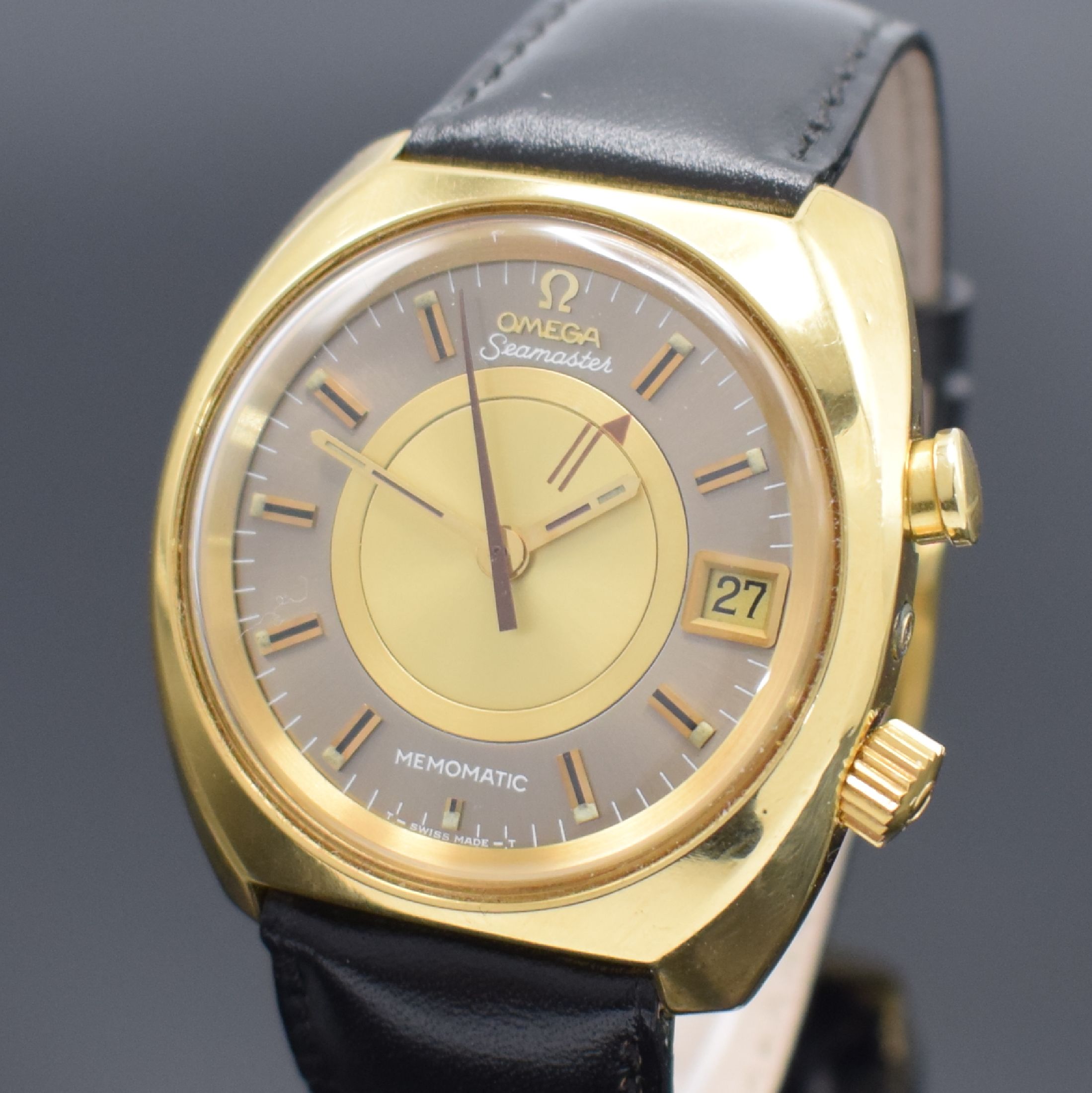 Detail a: OMEGA Automatikwecker Seamaster Memomatic Referenz 166.072, Schweiz um 1972, hartverg. Metallgeh., Edelstahlboden verschr., Anz. v. Std., Min., ...