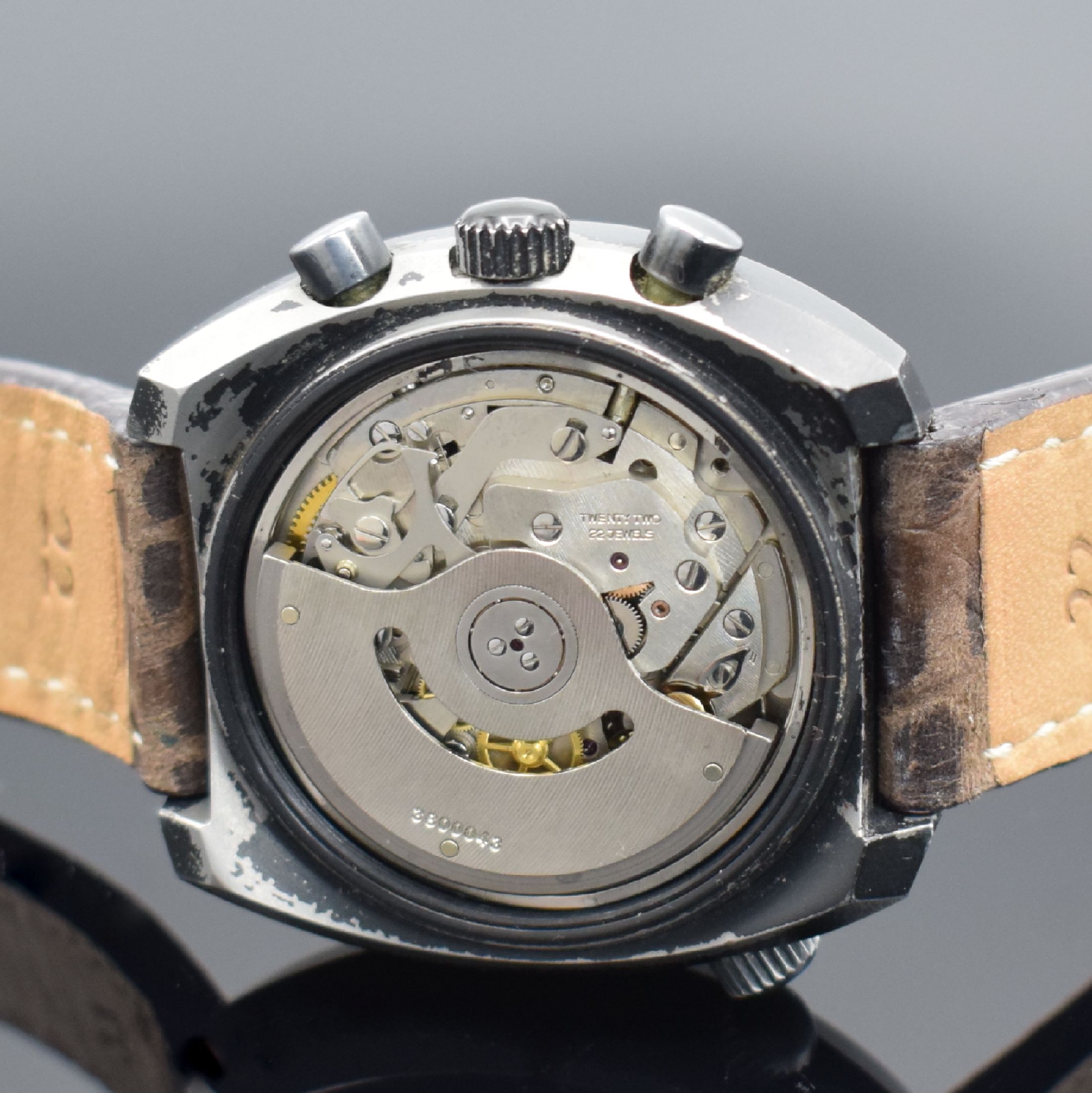 Detail e: SINN 141 BS seltener Armbandchronograph in geschwärztem Stahlgehäuse, Schweiz 1980er Jahre, Automatik, verschr. Geh., innenliegende Drehlünette ...