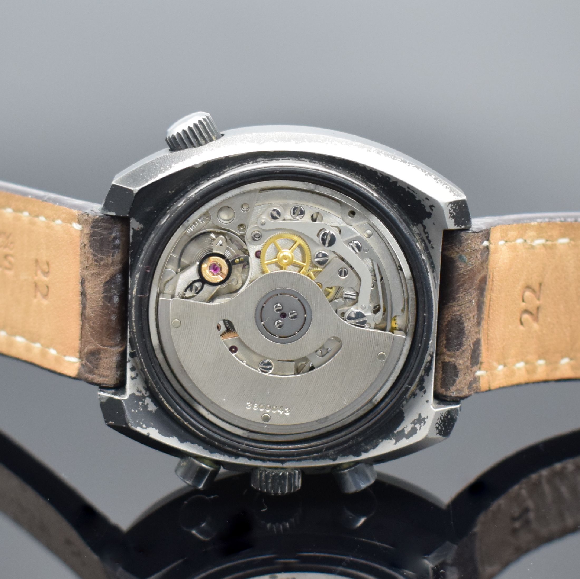 Detail f: SINN 141 BS seltener Armbandchronograph in geschwärztem Stahlgehäuse, Schweiz 1980er Jahre, Automatik, verschr. Geh., innenliegende Drehlünette ...