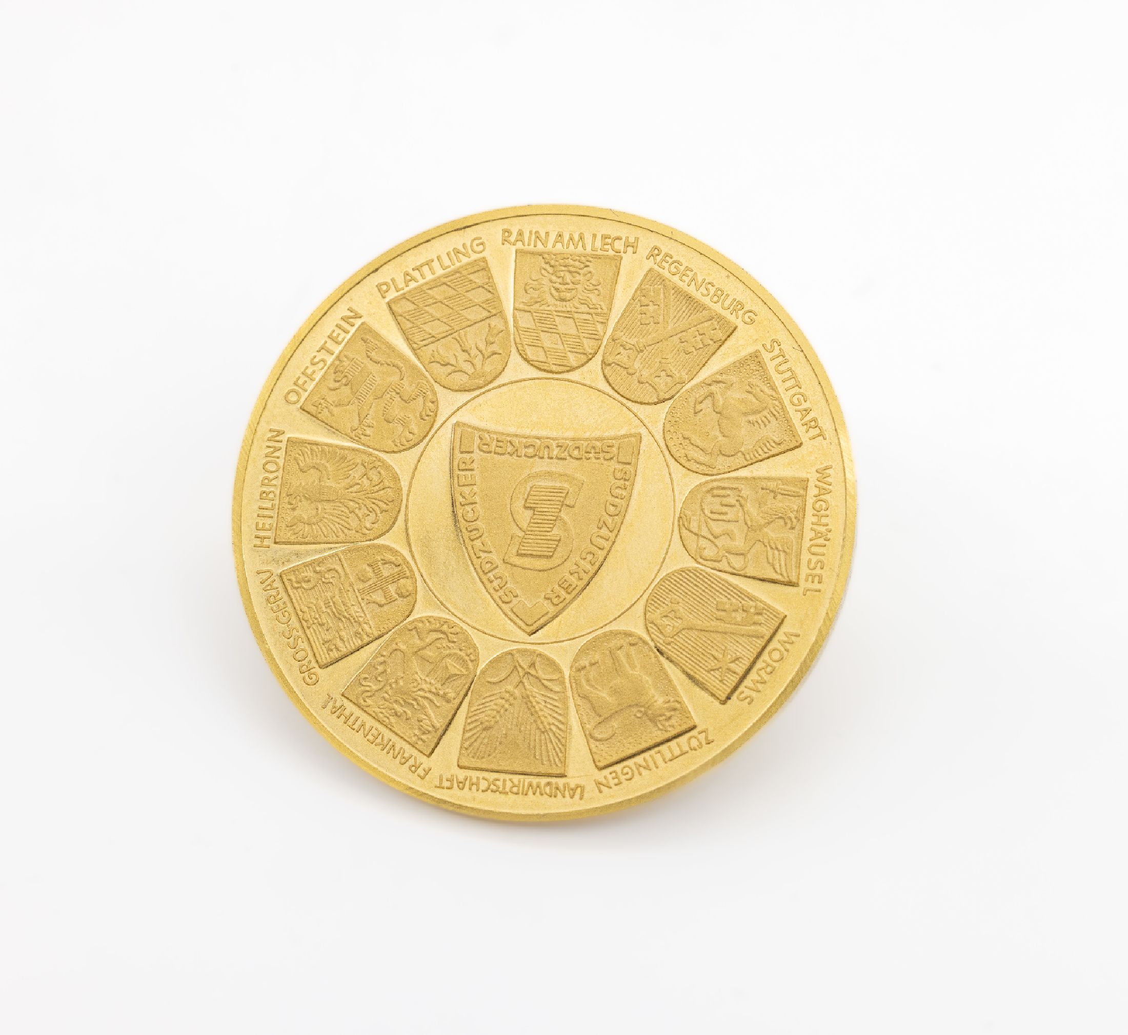 Detail a: Goldmedaille "Metropole der Kurpfalz", GG 986/000, Vorderseite Quadrate von Mannheim mit Rhein und Neckar, rücks. Wappen der Kurpfalz und ...