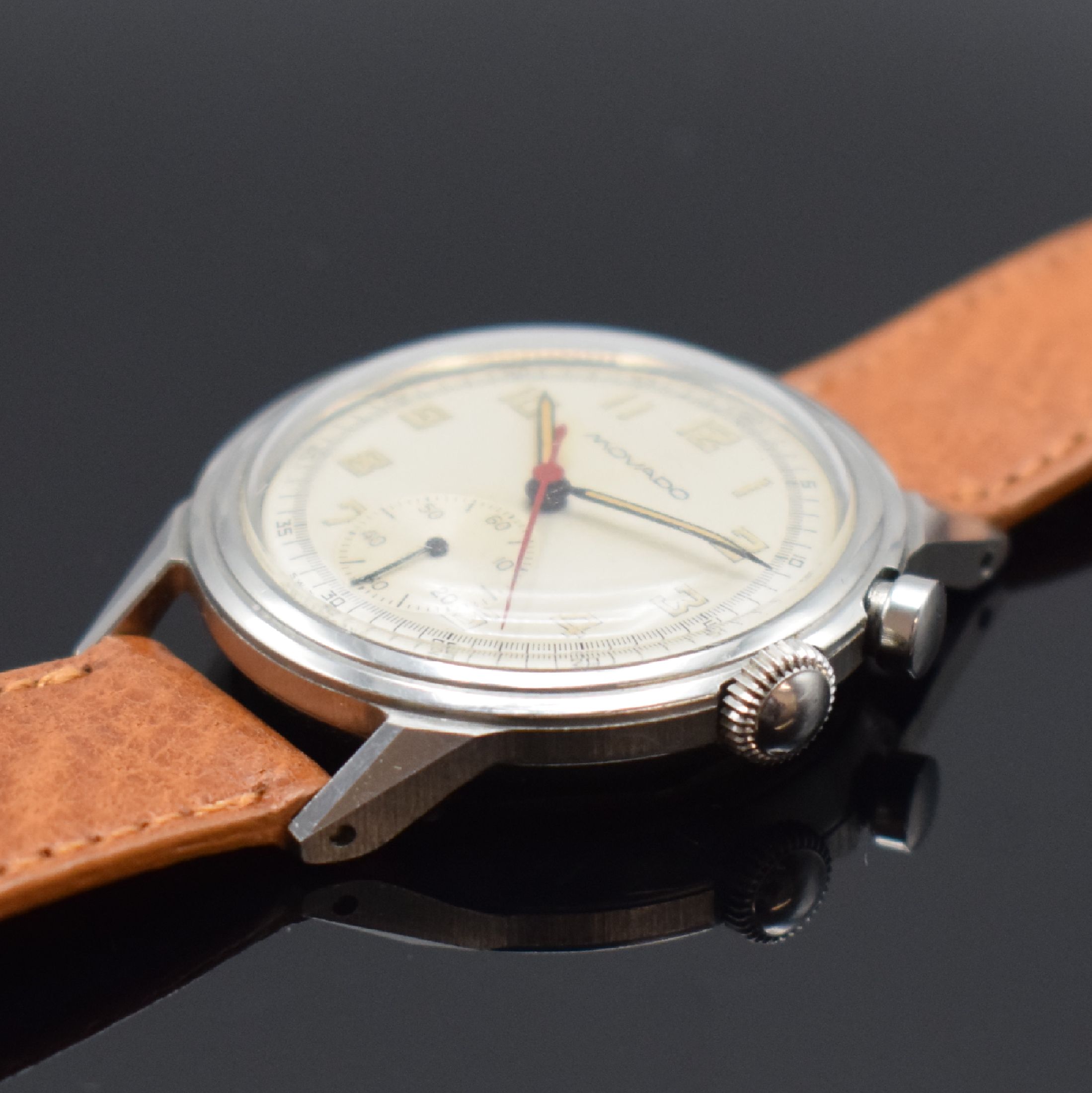 Detail b: MOVADO Chronostop seltener Armbandchronograph in Stahl, Schweiz um 1945, Handaufzug, verschr. Borgel-Gehäuse, silb. Zifferbl. m. Radium-Schatten, ...