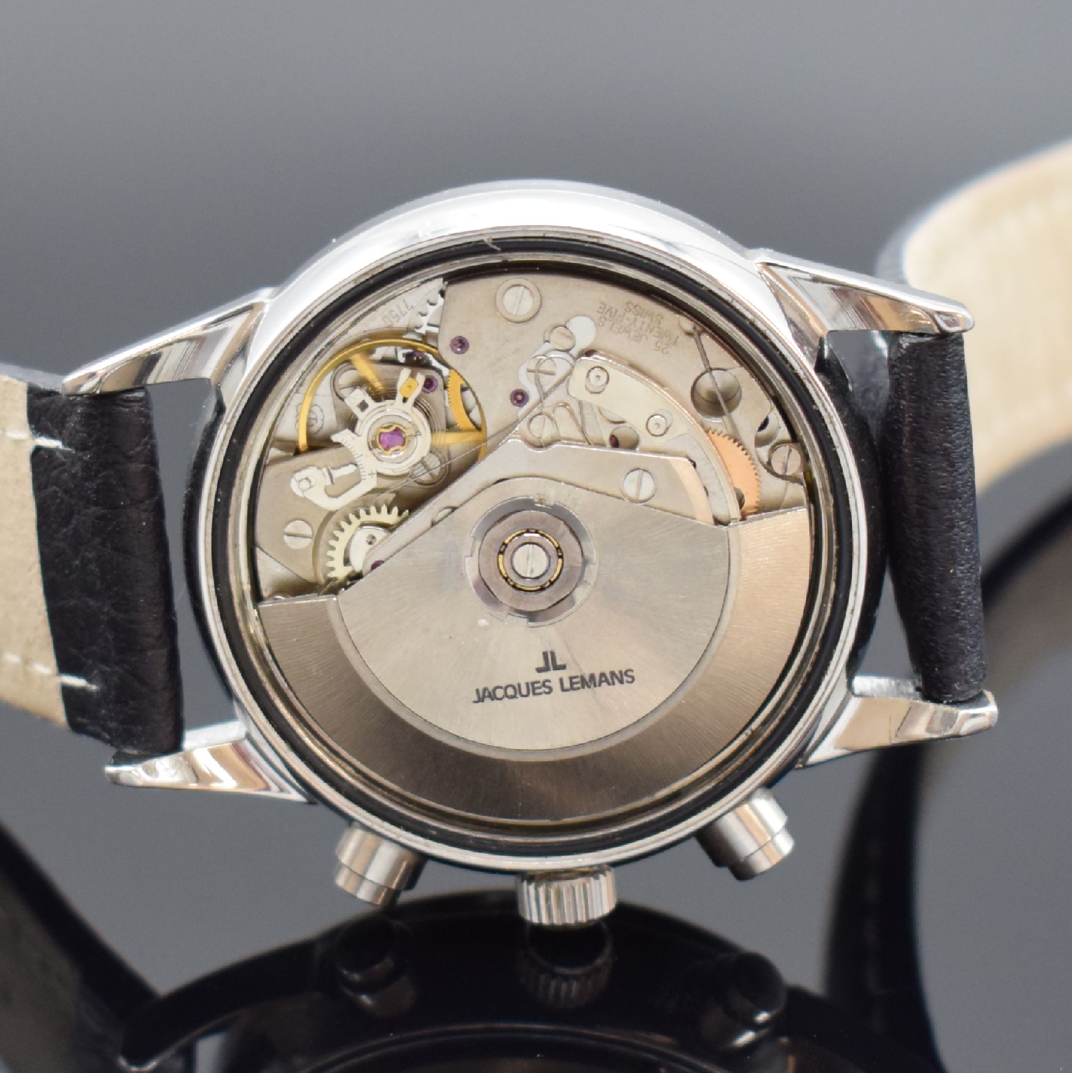 Detail e: JAQUES LEMANS Armbandchronograph in Stahl Referenz 1-789, Schweiz um 2010, Automatik, verschr. Geh., schwarzes Glanz-Zifferbl. m. arab. Leuchtzahlen, ...