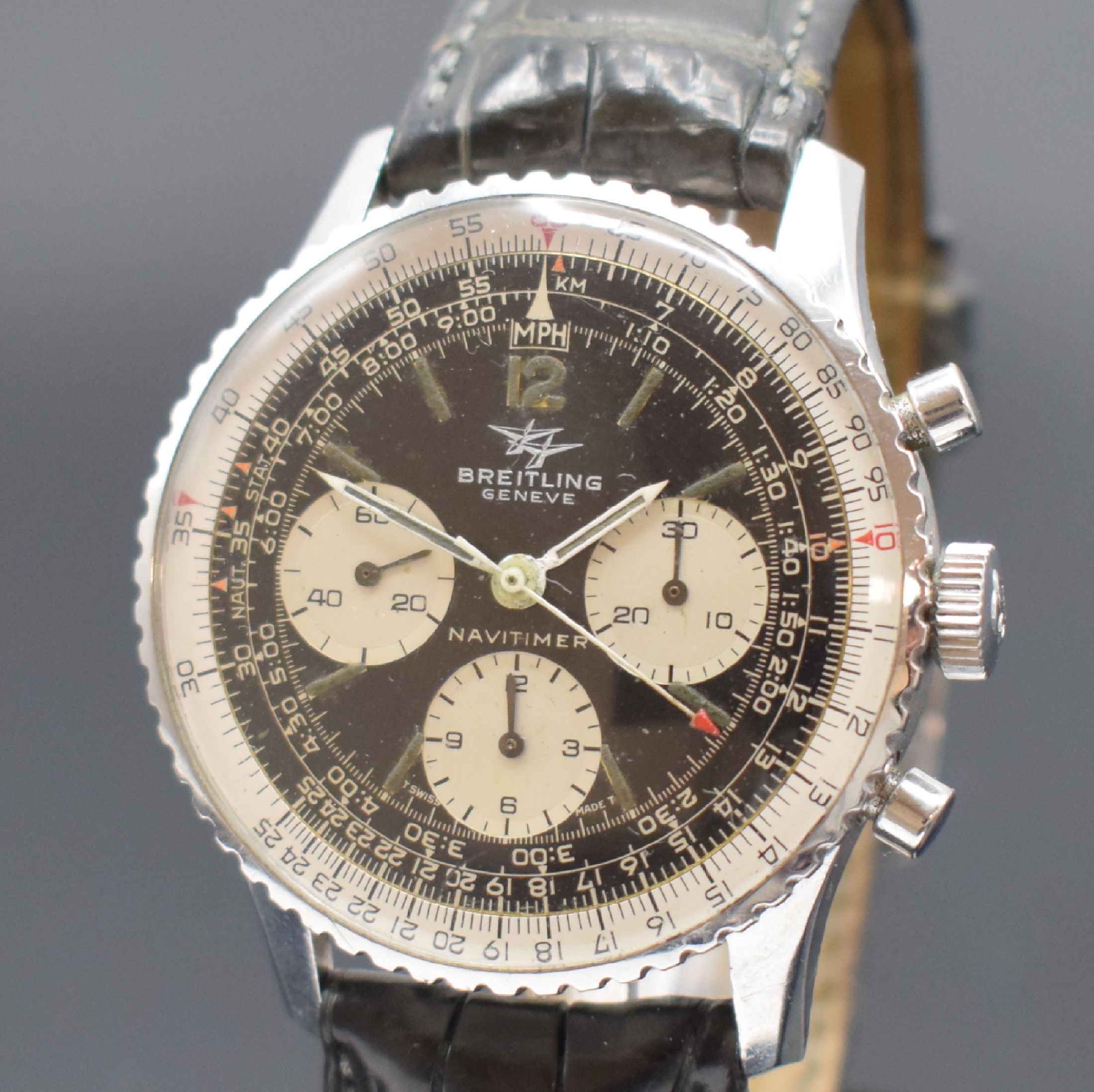 Detail a: BREITLING Navitimer 806 Fliegerchronograph in Stahl, Schweiz um 1969, Handaufzug, gedr. Geh., Rechenschieber-Drehlünette, orig. Krone & Drücker, ...