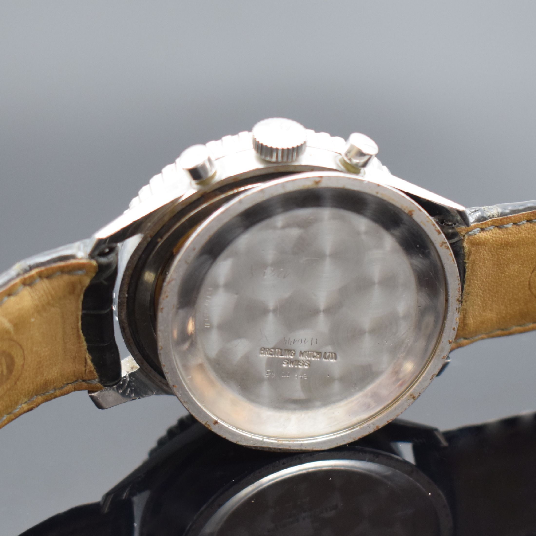 Detail e: BREITLING Navitimer 806 Fliegerchronograph in Stahl, Schweiz um 1969, Handaufzug, gedr. Geh., Rechenschieber-Drehlünette, orig. Krone & Drücker, ...