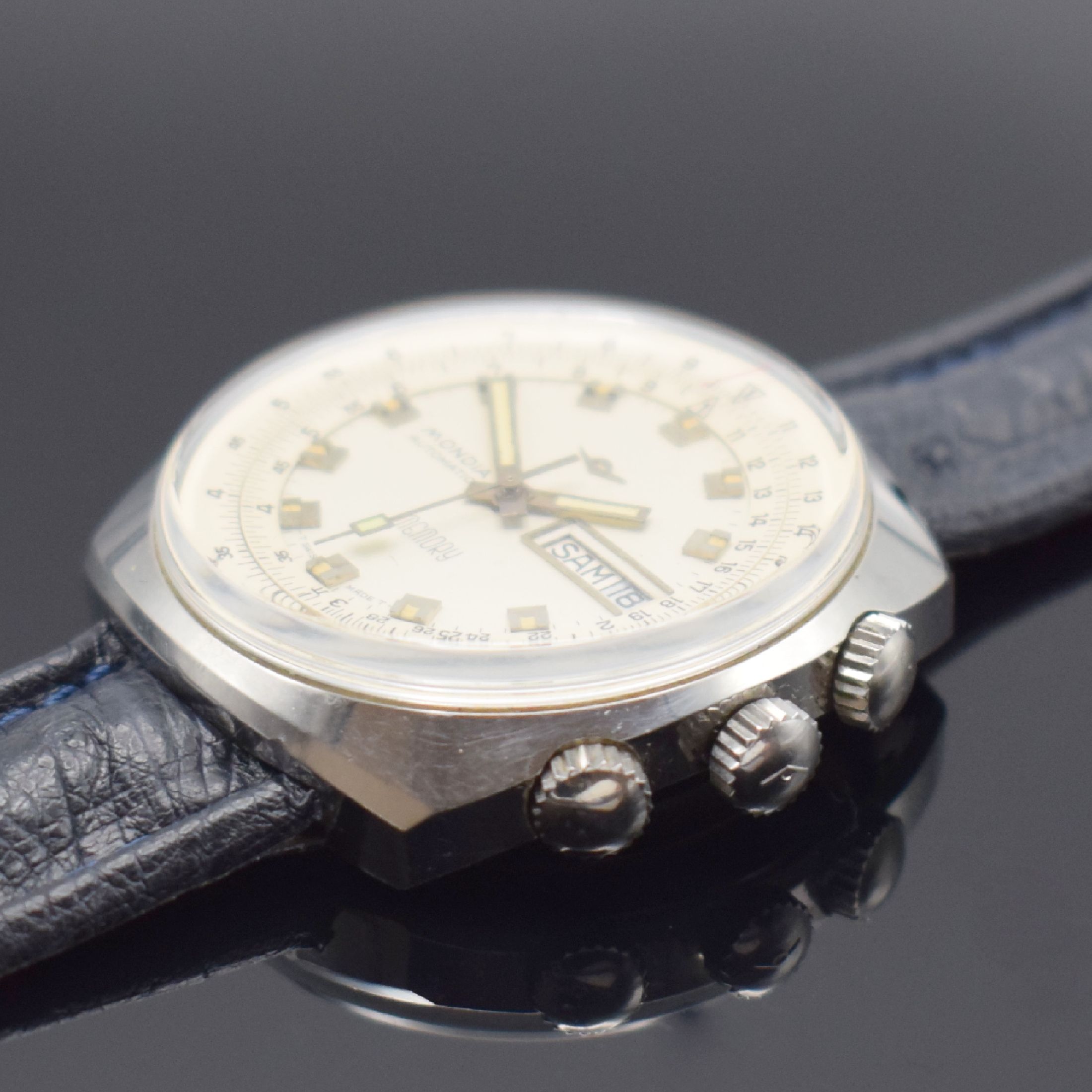 Detail b: MONDIA Memory sehr seltene Armbanduhr mit Rechenschieber & rückseitiger Weltzeit, Schweiz um 1970, Automatik, verschr. Stahlgeh., Kronen f. ...
