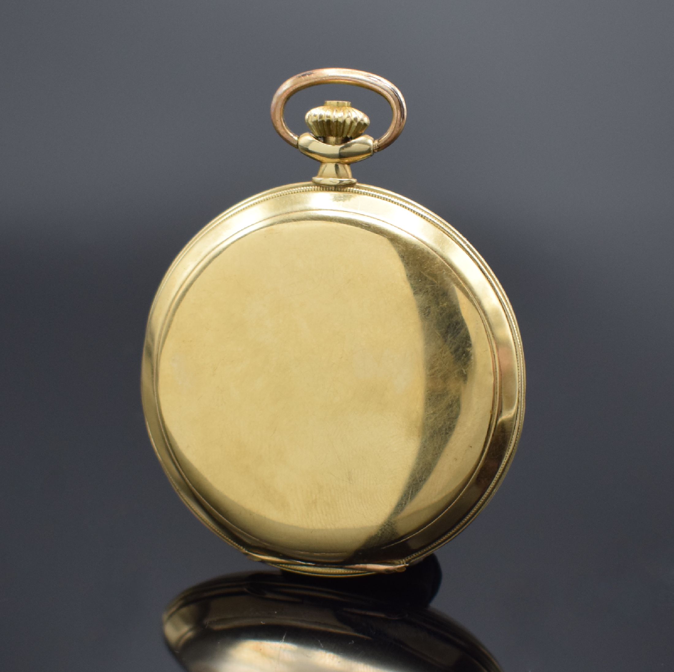 Detail b: ALPINA Savonette Frackuhr in GG 585/000, Schweiz 1930er Jahre, 2-Deckel Goldgeh. altersbed. dell., Münzrand, verg. Cuvette mit Widmungsgravur, gold. ...