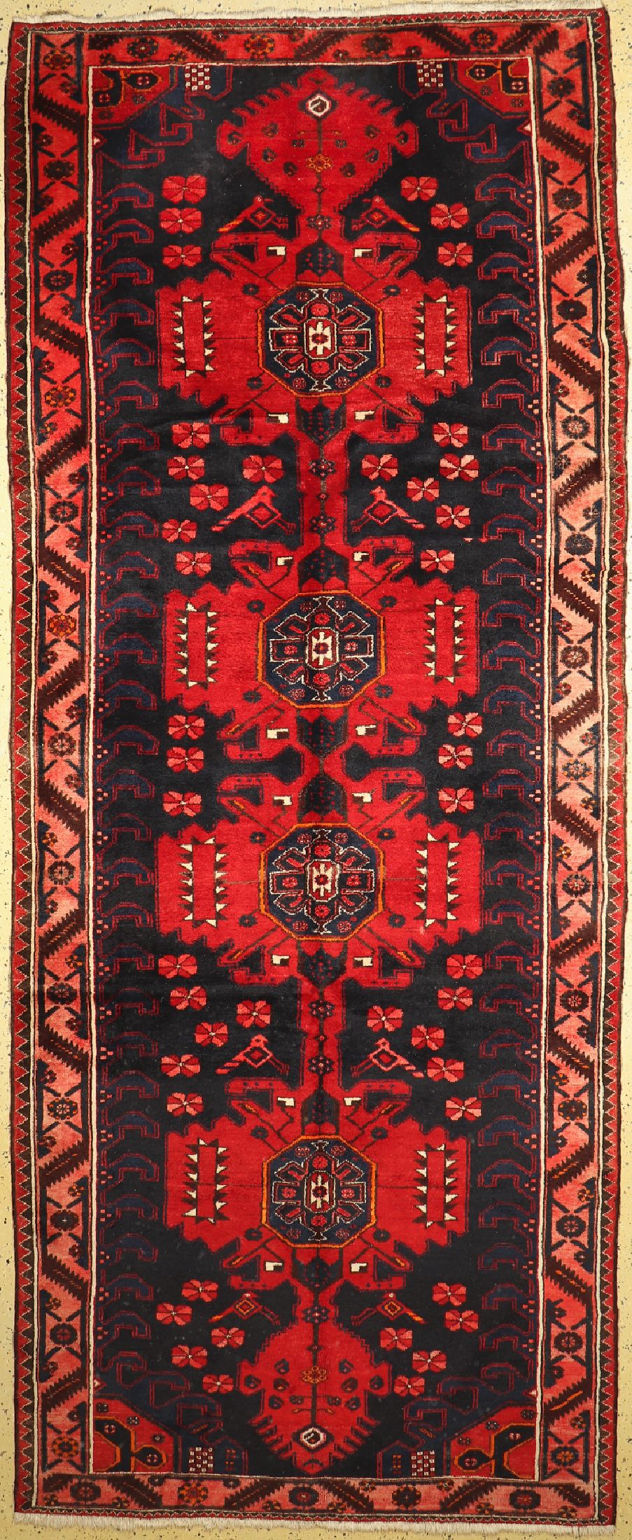 Shasawan, Persien, ca. 60 Jahre, Wolle auf Baumwolle, ca. 393 x 160 cm, EHZ: 1-2