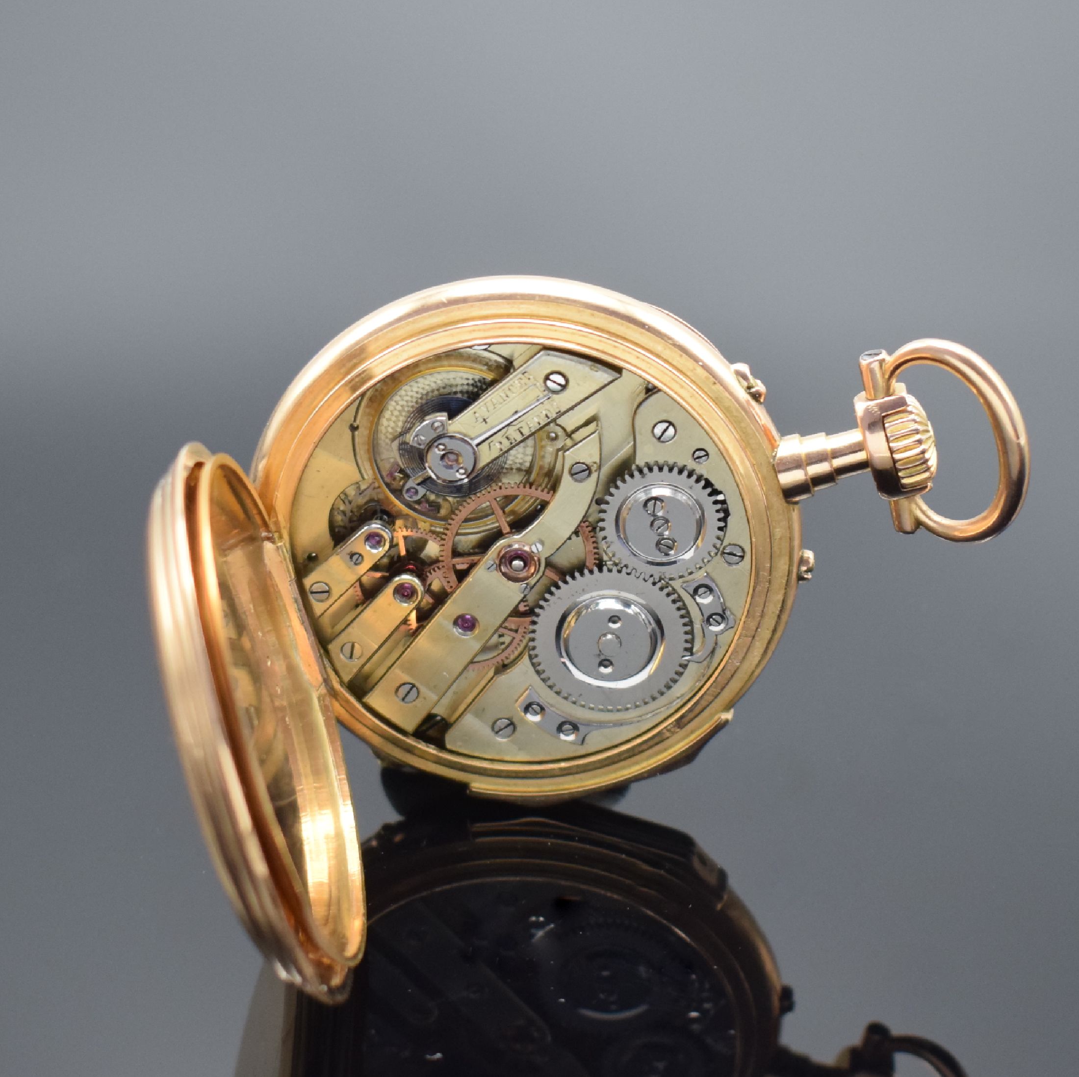 Detail e: Seltene Kalender-Taschenuhr in RG 750/000, Schweiz / Frankreich um 1890, gestuftes offenes Geh. m. großem Aussenscharnier dell., seitl. ...