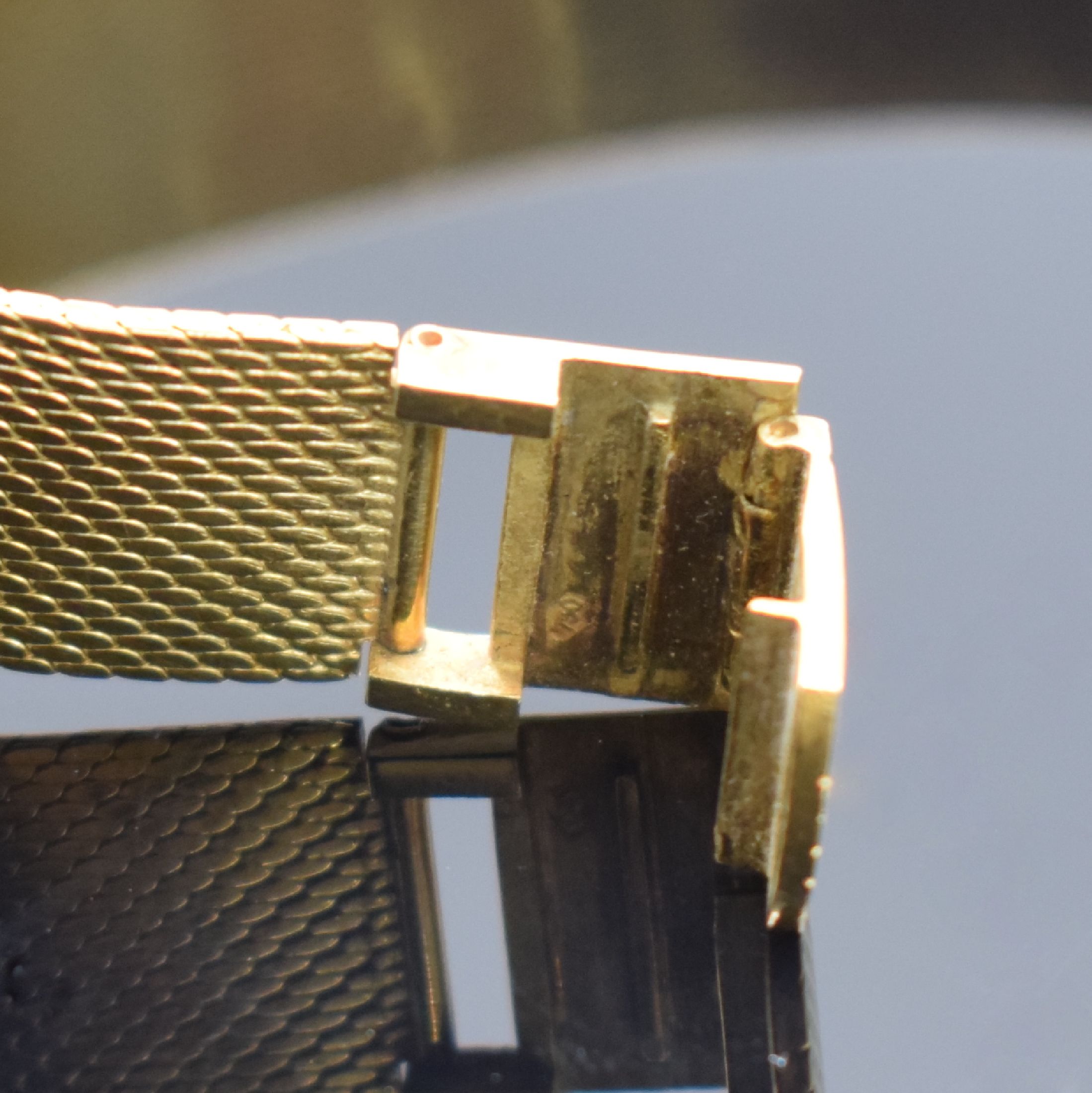 Detail b: JUTA Herrenarmbanduhr in GG 585/000 mit GG 750/000 Band, Deutschland um 1960, Goldband auf Kundenwunsch später, Automatik, 2-teil. Geh., Boden ...