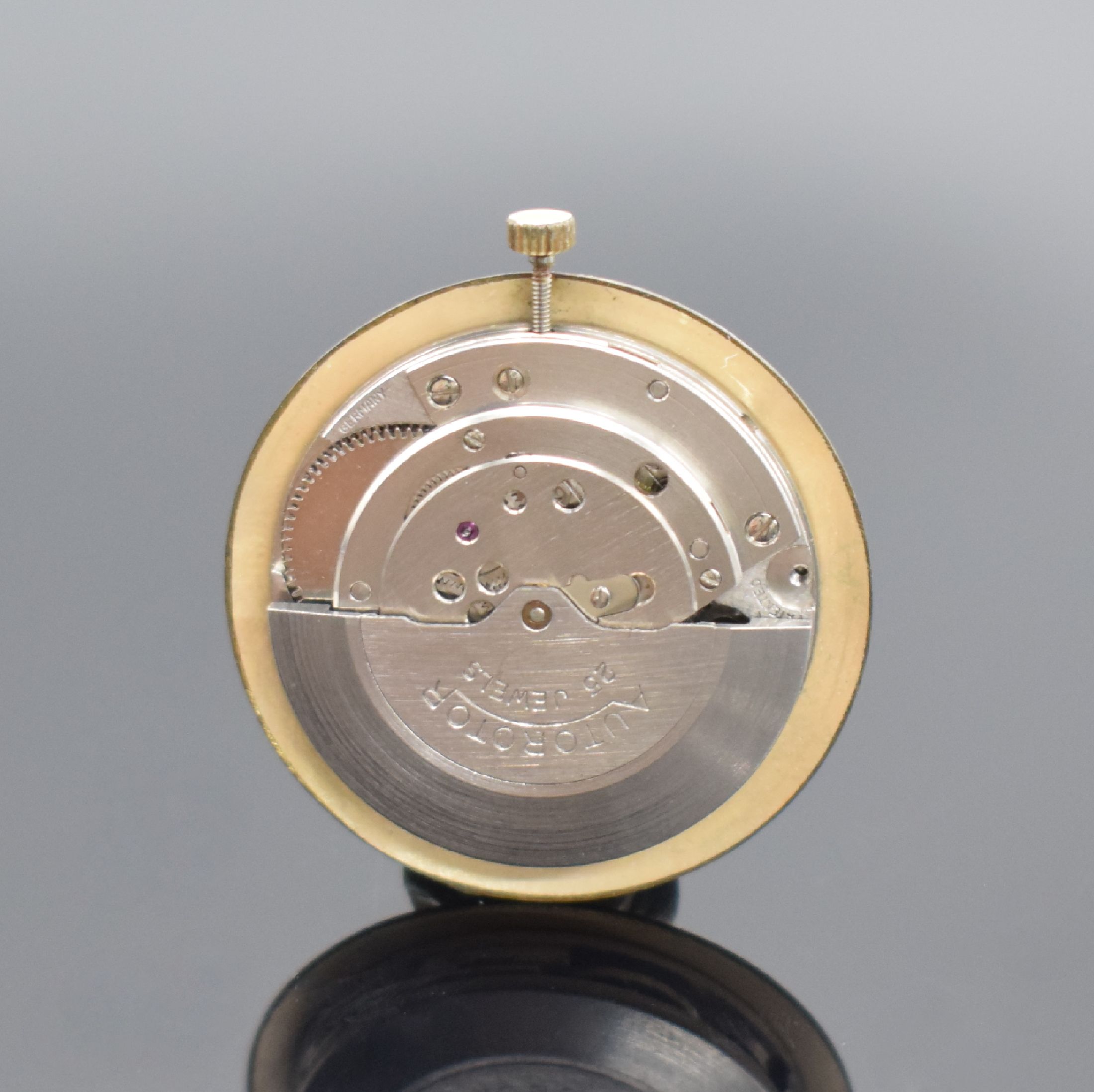 Detail e: JUTA Herrenarmbanduhr in GG 585/000 mit GG 750/000 Band, Deutschland um 1960, Goldband auf Kundenwunsch später, Automatik, 2-teil. Geh., Boden ...
