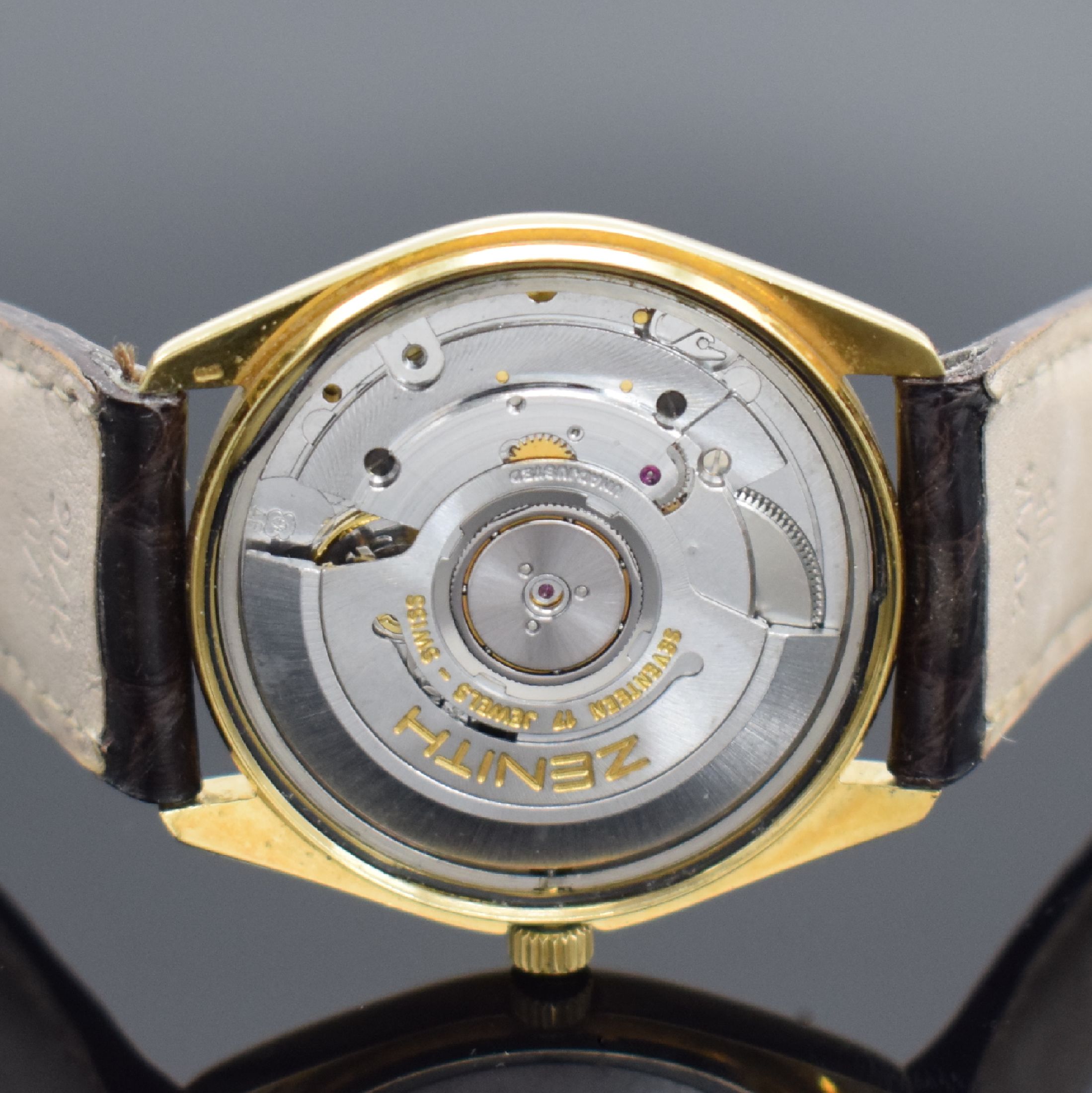 Detail f: ZENITH Herrenarmbanduhr in GG 750/000 Referenz 30-0170.490, Schweiz um 1988, Automatik, 2-teil. Geh., Boden geschr., gold. Zifferbl. m. aufges. ...